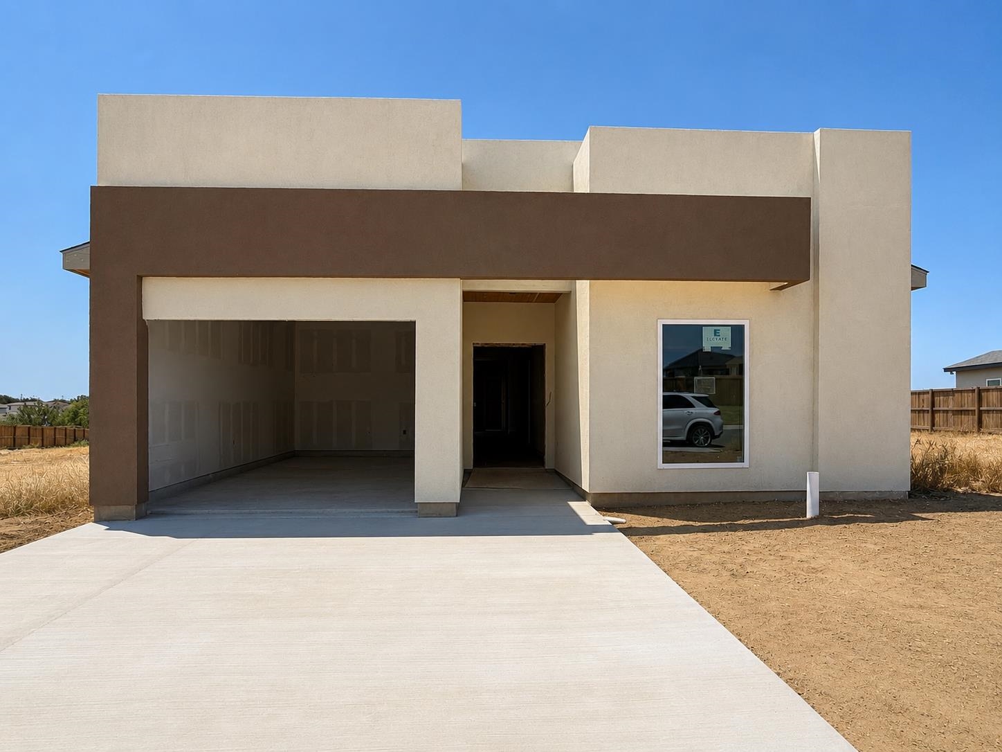5025 Servando Dr Property Photo 3