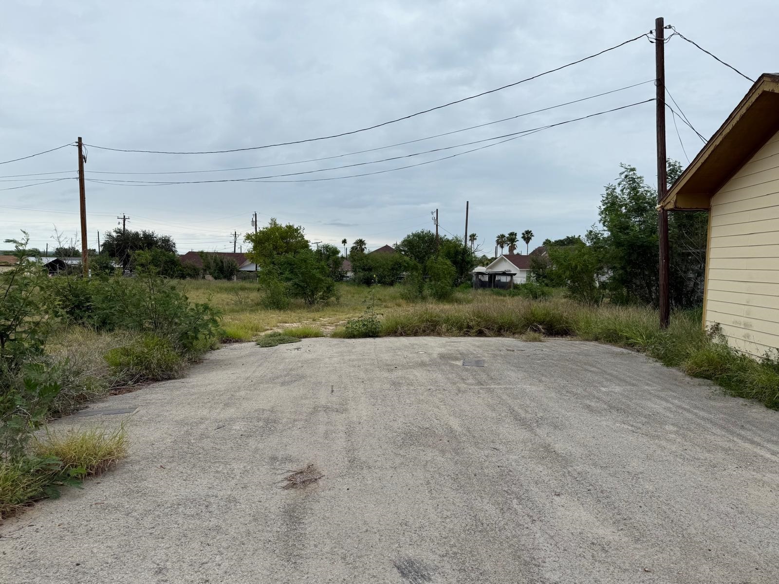 2865 S U.s. Hwy 83 Property Photo 7
