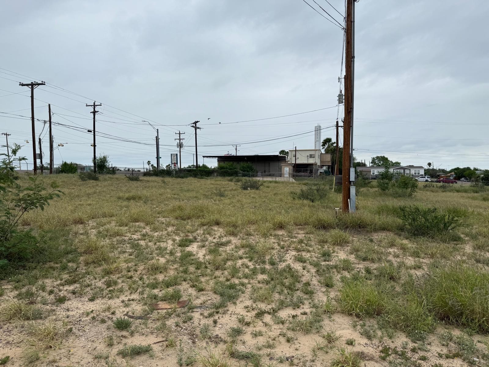 2865 S U.s. Hwy 83 Property Photo 14