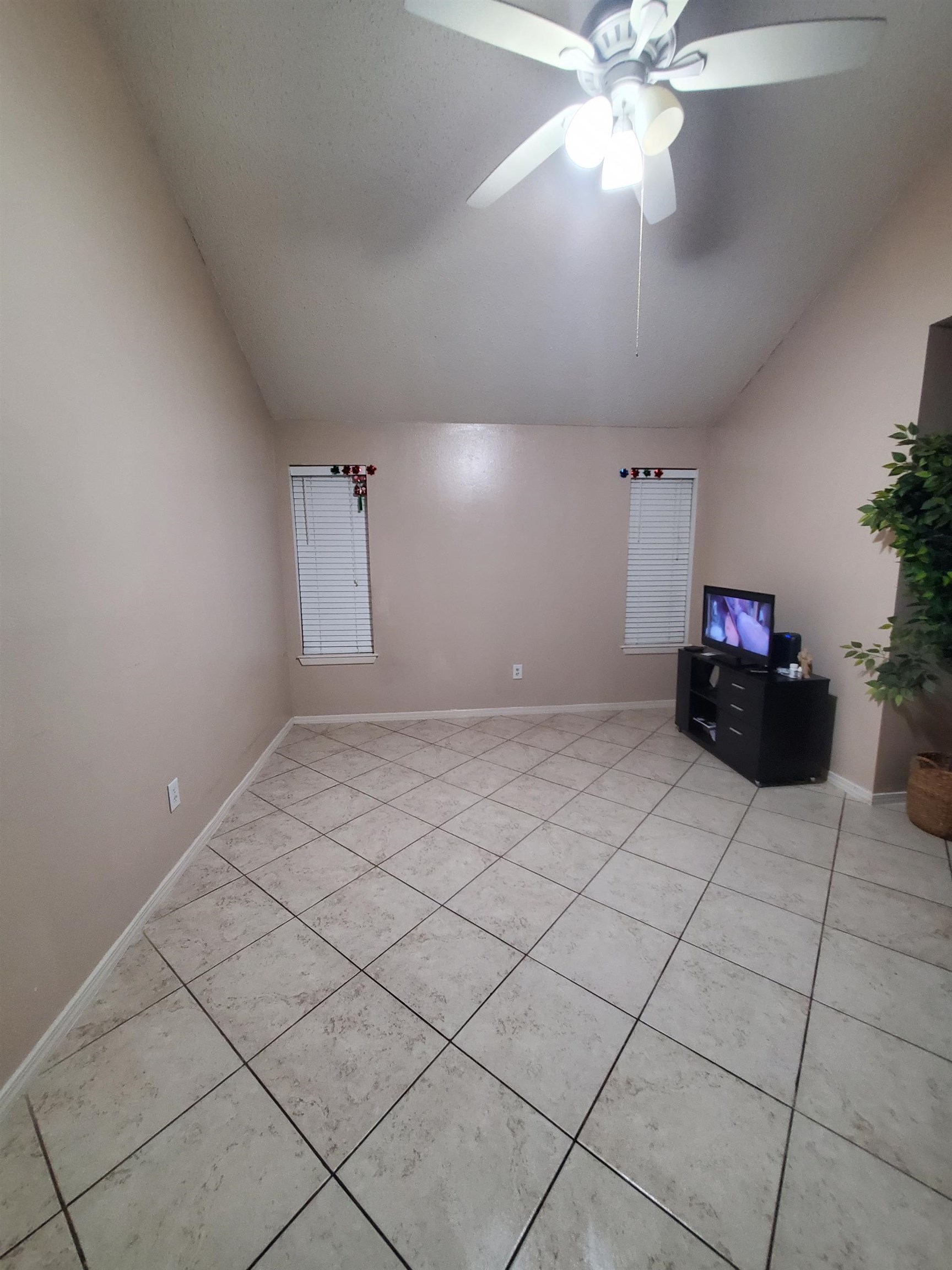 100 E Aurora St 442 Property Photo 11