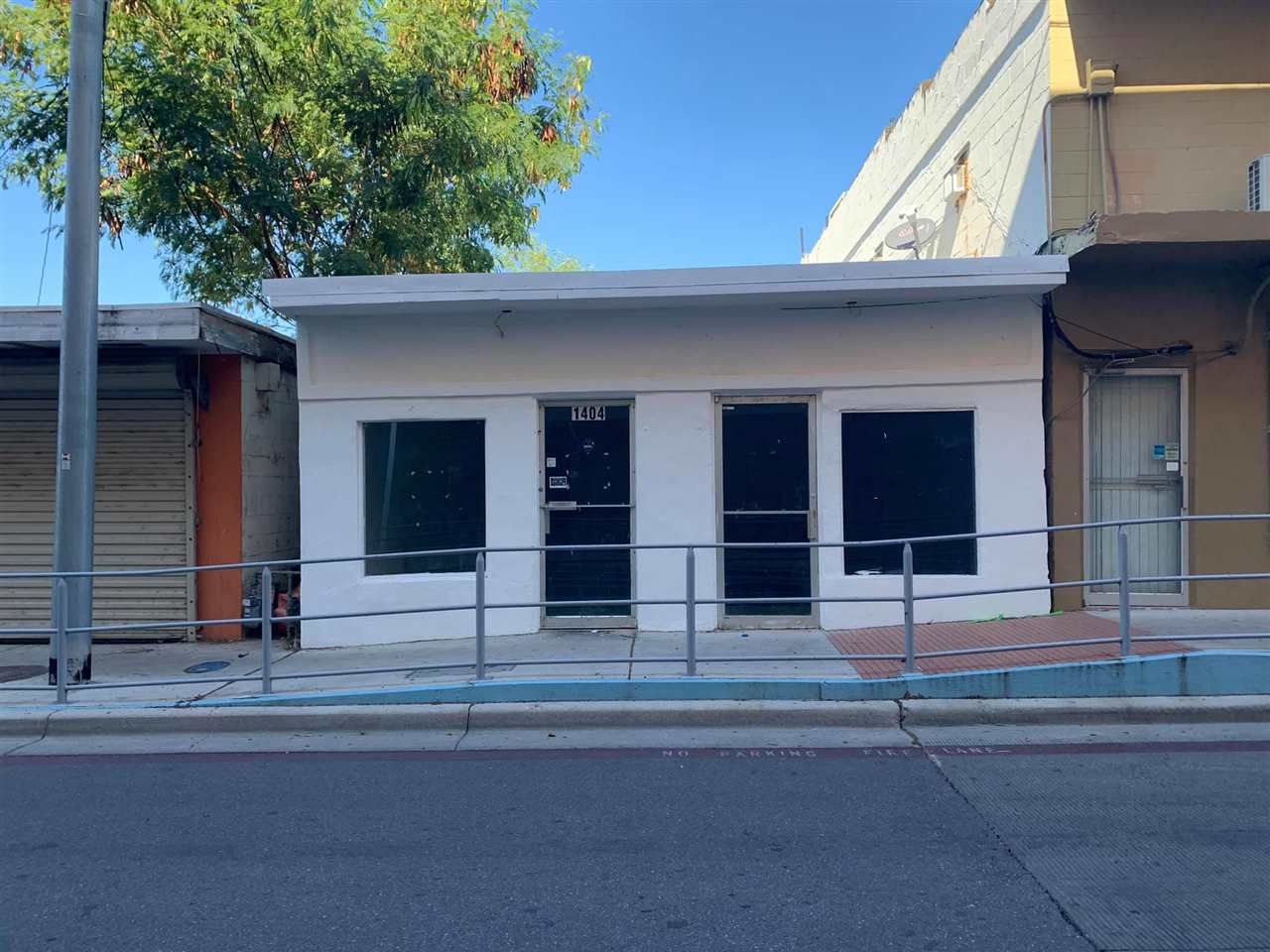 1404 Zaragoza St Property Photo 1