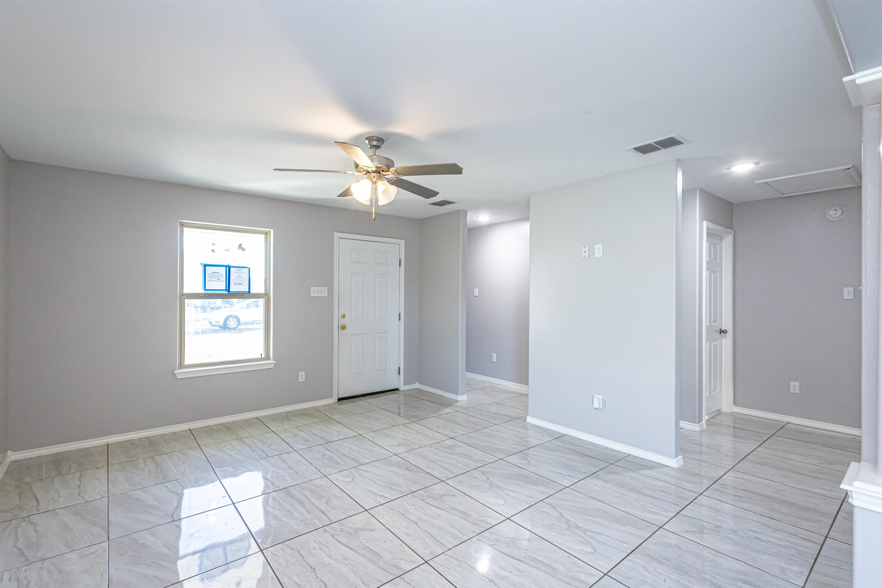 1508 Tesis Dr. Property Photo 2