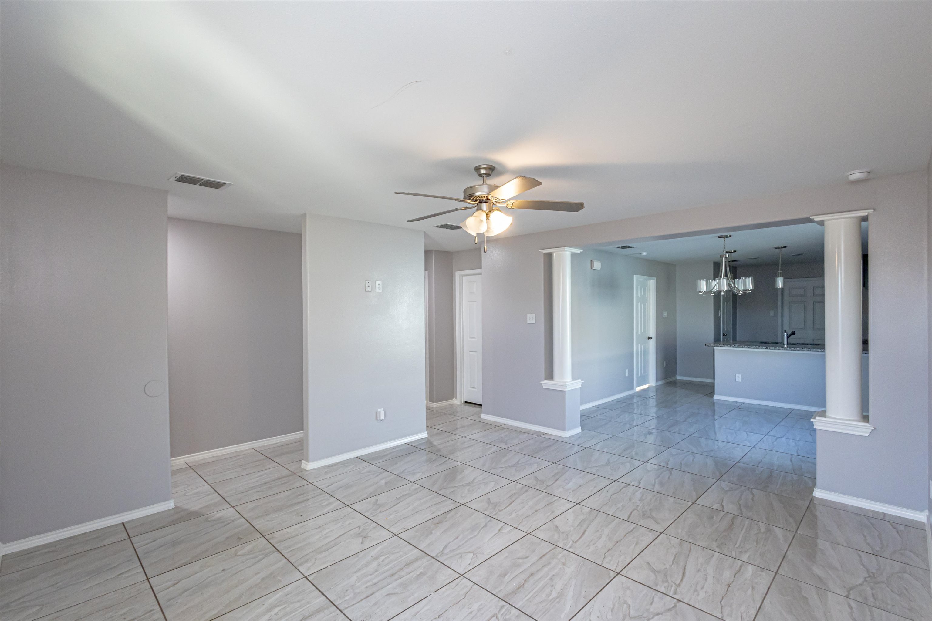 1508 Tesis Dr. Property Photo 3