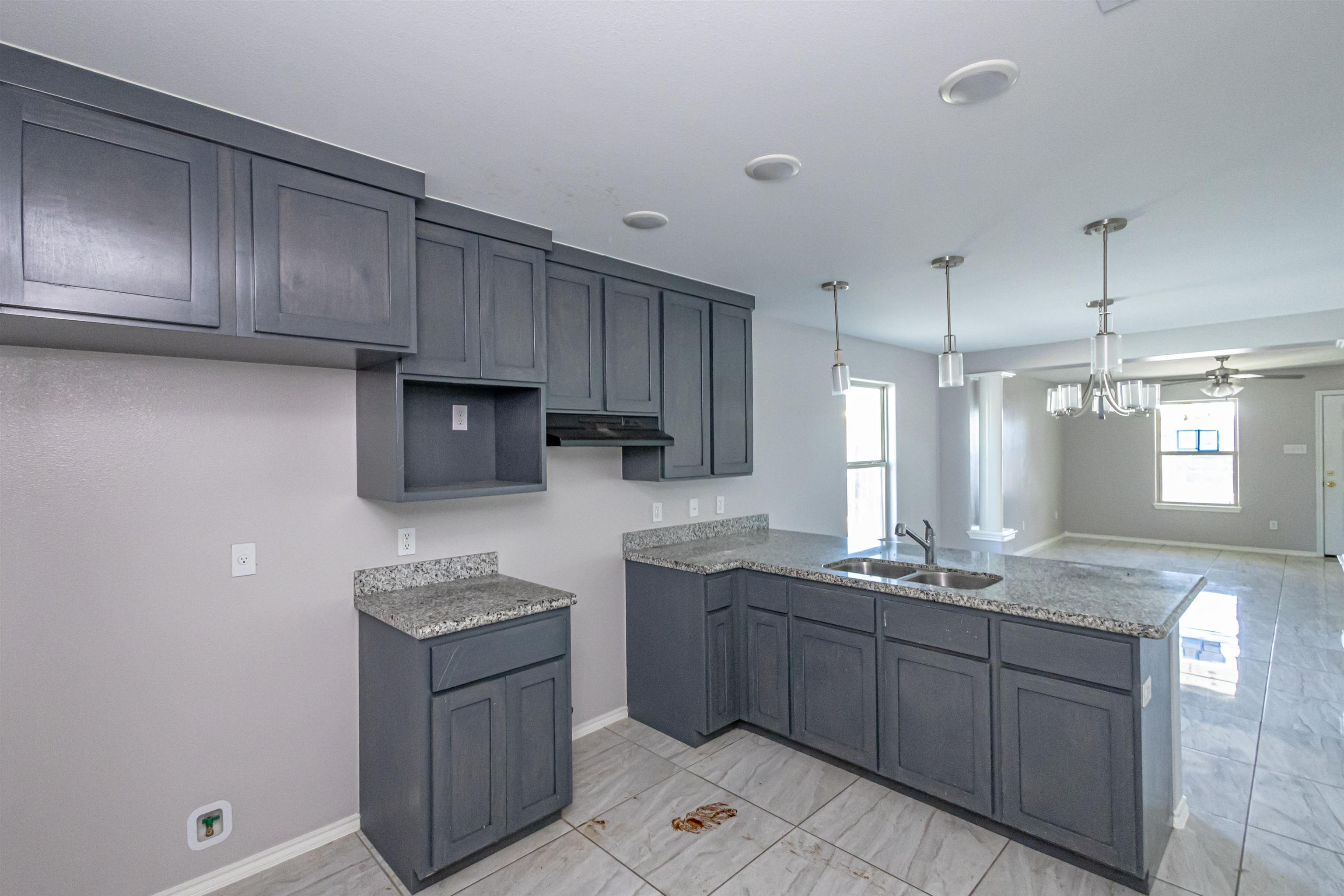 1508 Tesis Dr. Property Photo 7