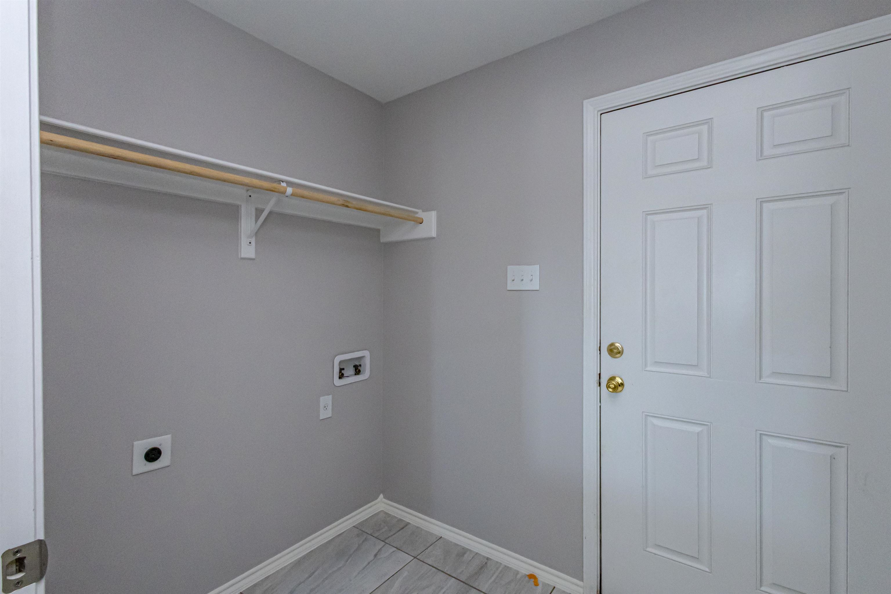 1508 Tesis Dr. Property Photo 8