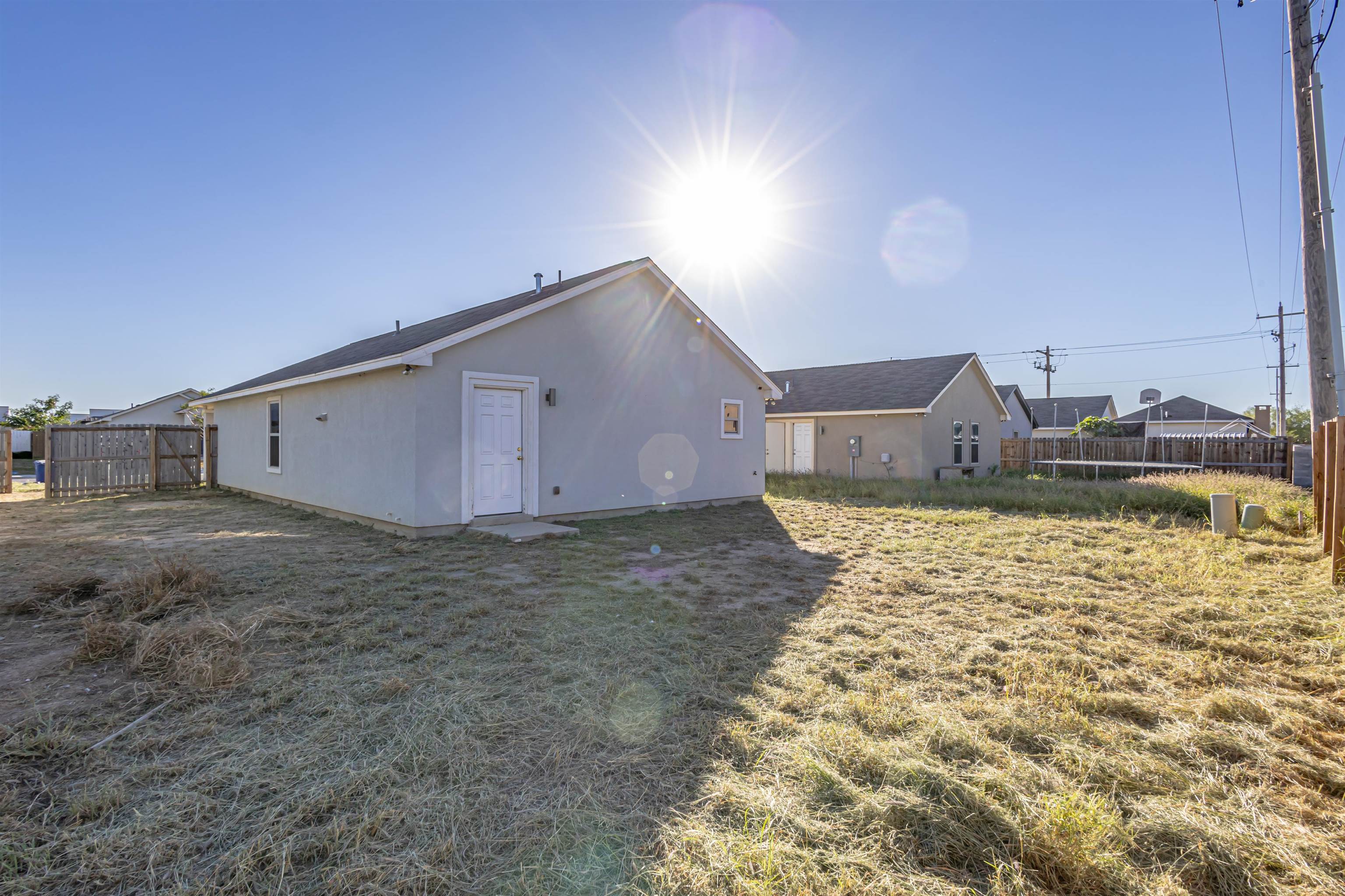 1508 Tesis Dr. Property Photo 22