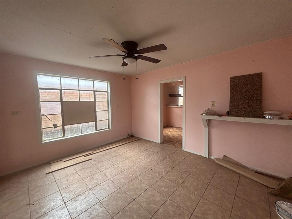 1816 Anna Ave Property Photo 4