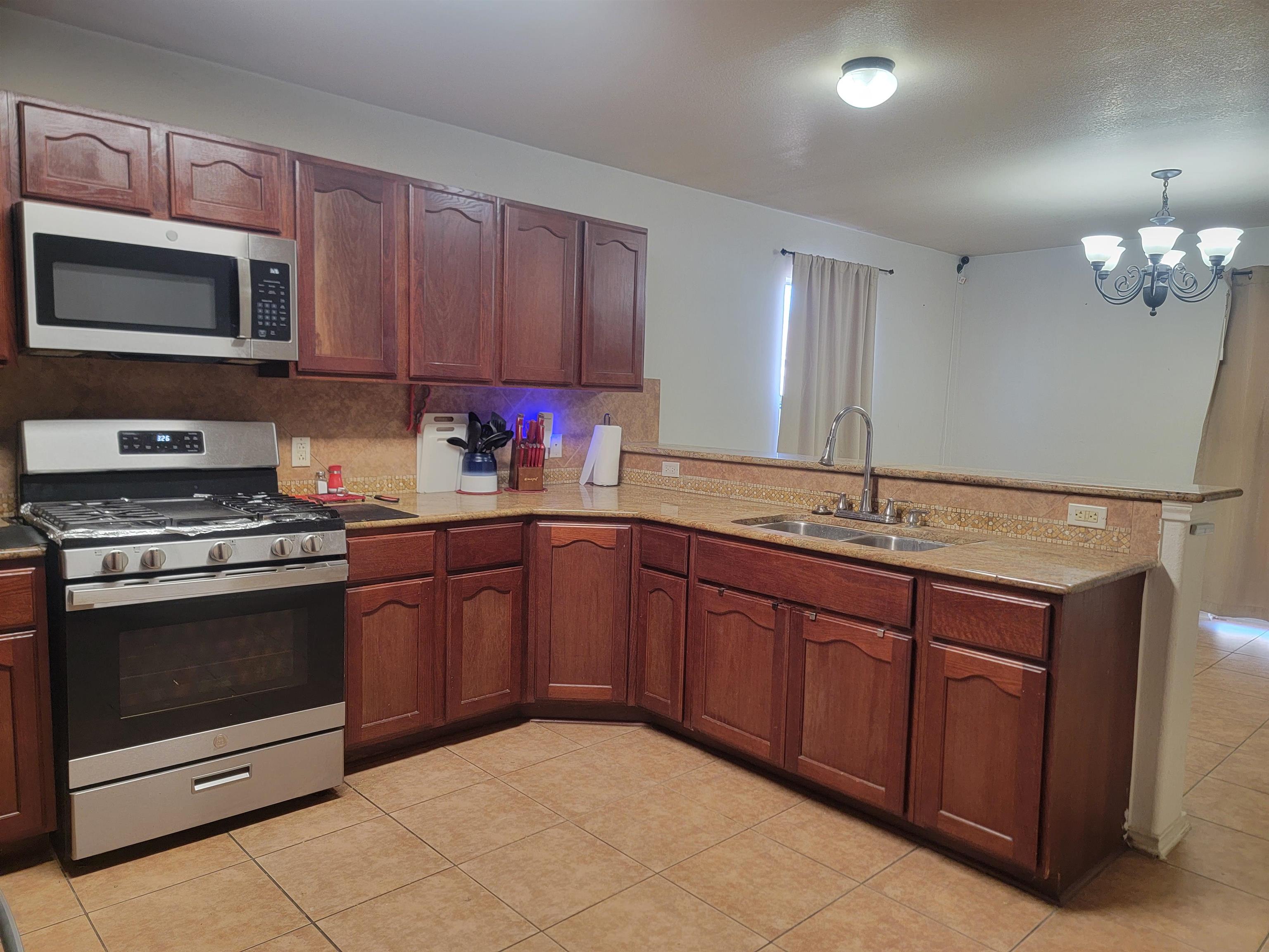 837 George Read Dr Property Photo 3