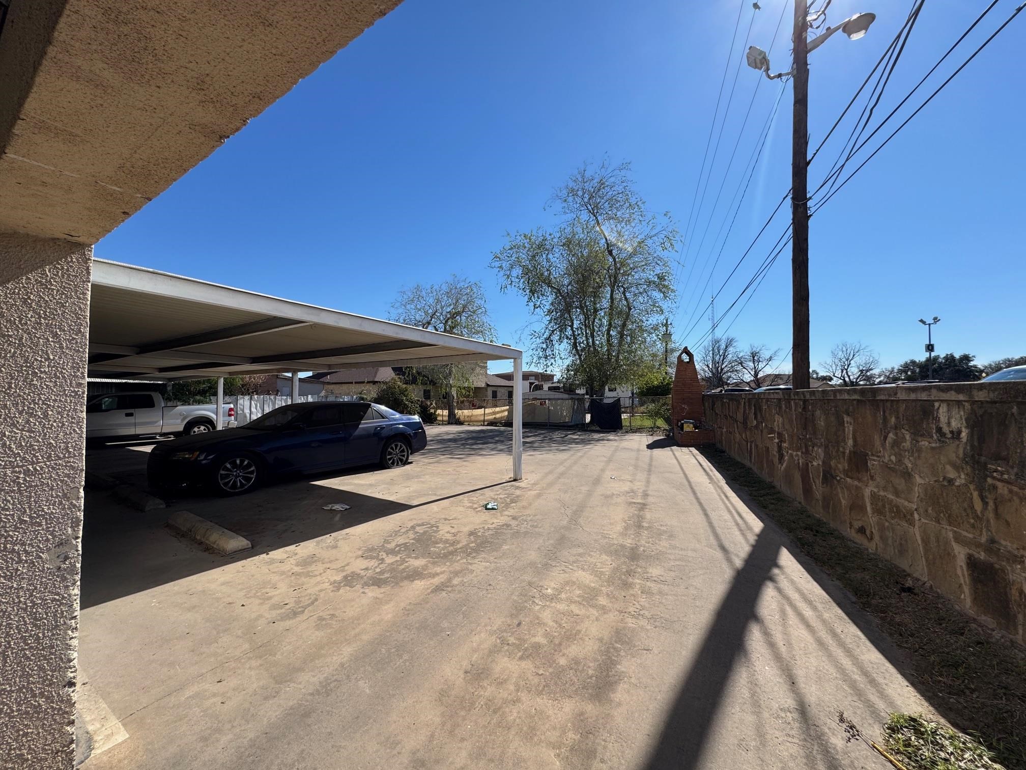 920 San Ignacio Ave Property Photo 10