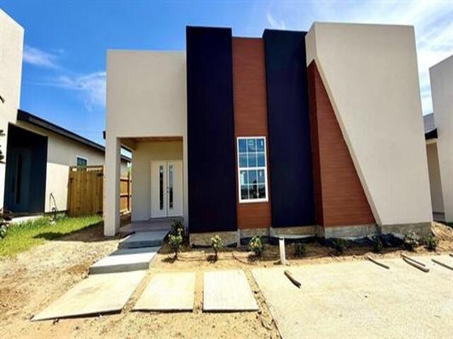 5043 Los Caballos Lp. Property Photo 1