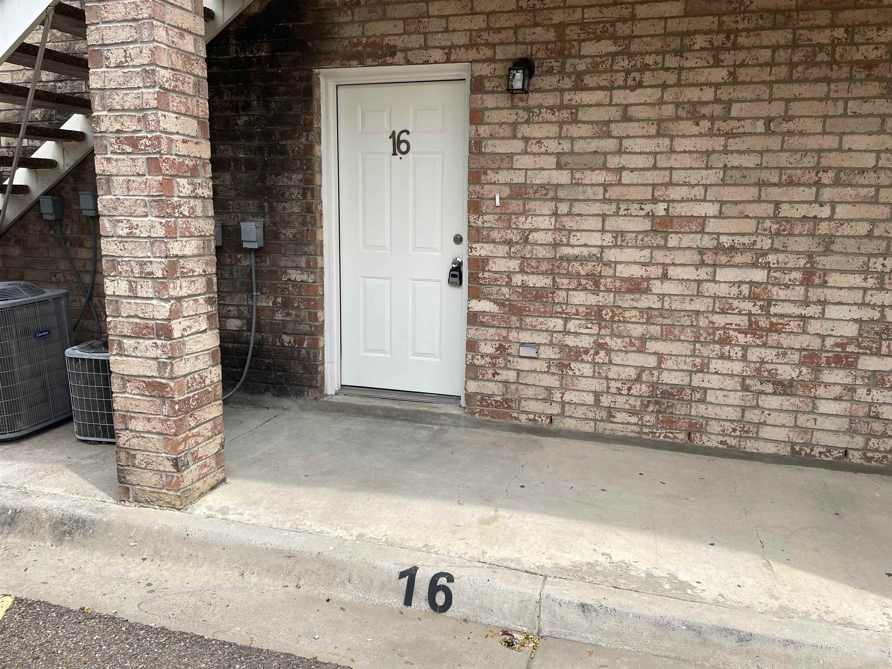 511 Shiloh Dr 16 Property Photo 1