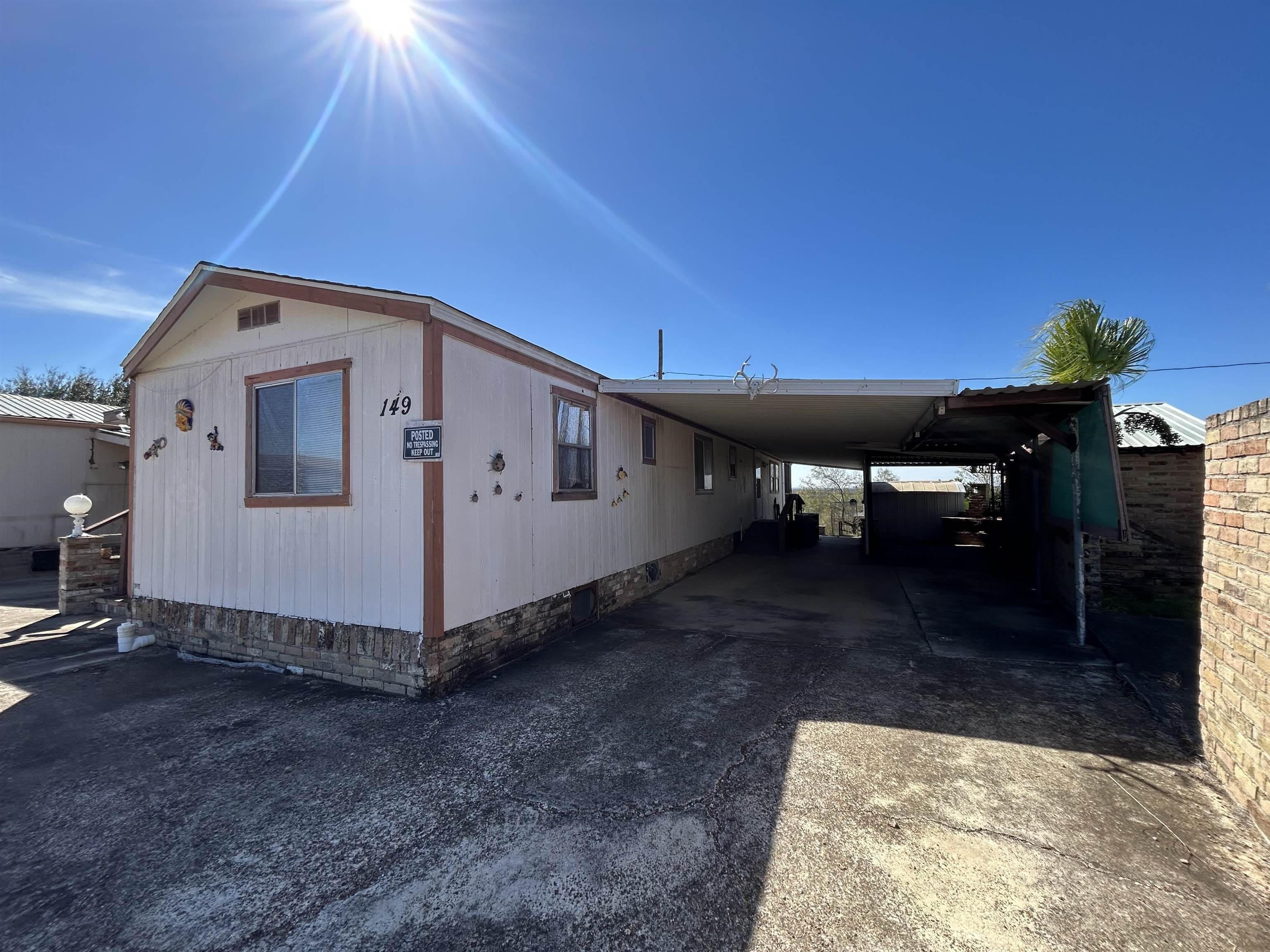 149 Palm Place Property Photo 1