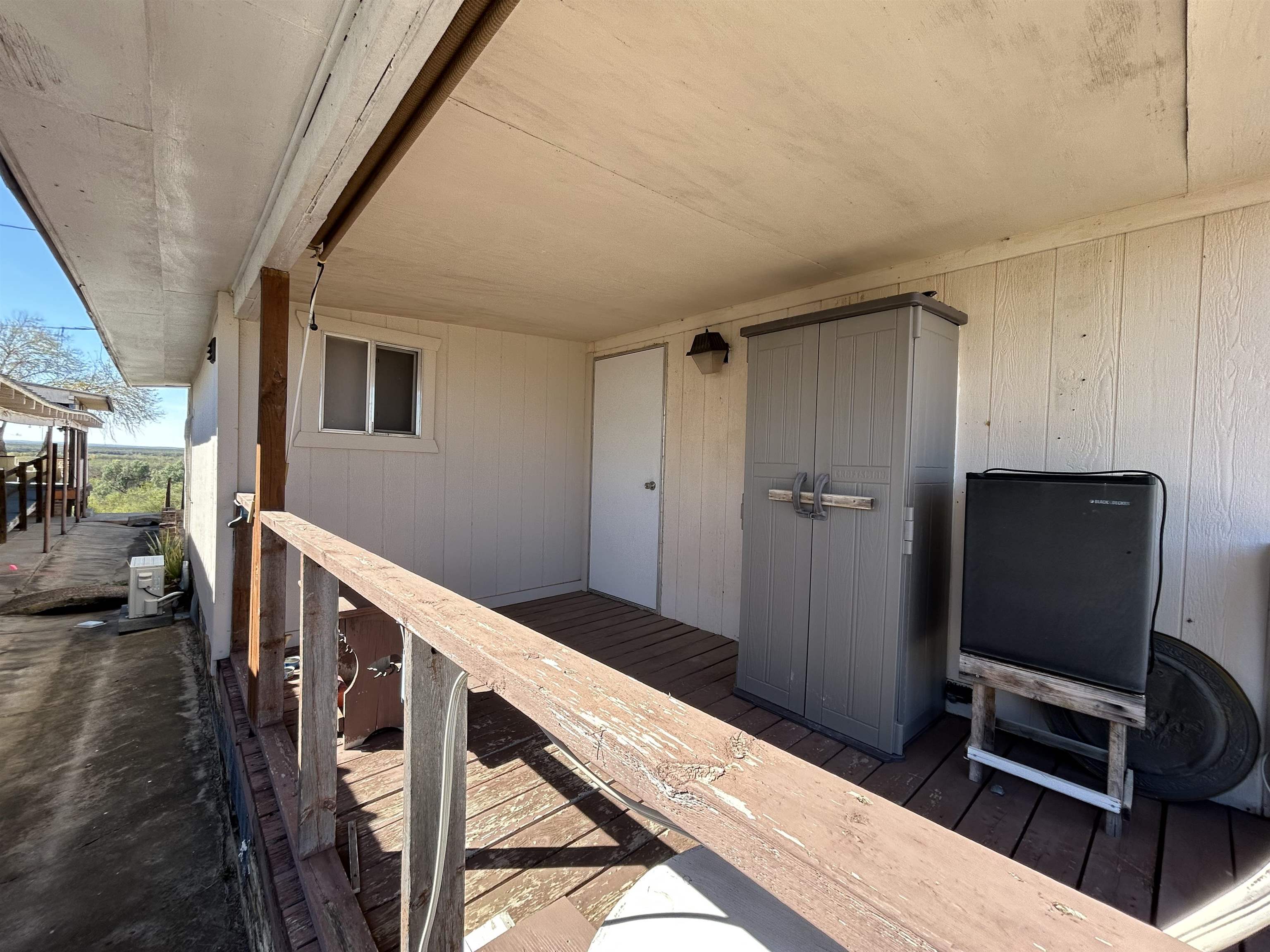 149 Palm Place Property Photo 8