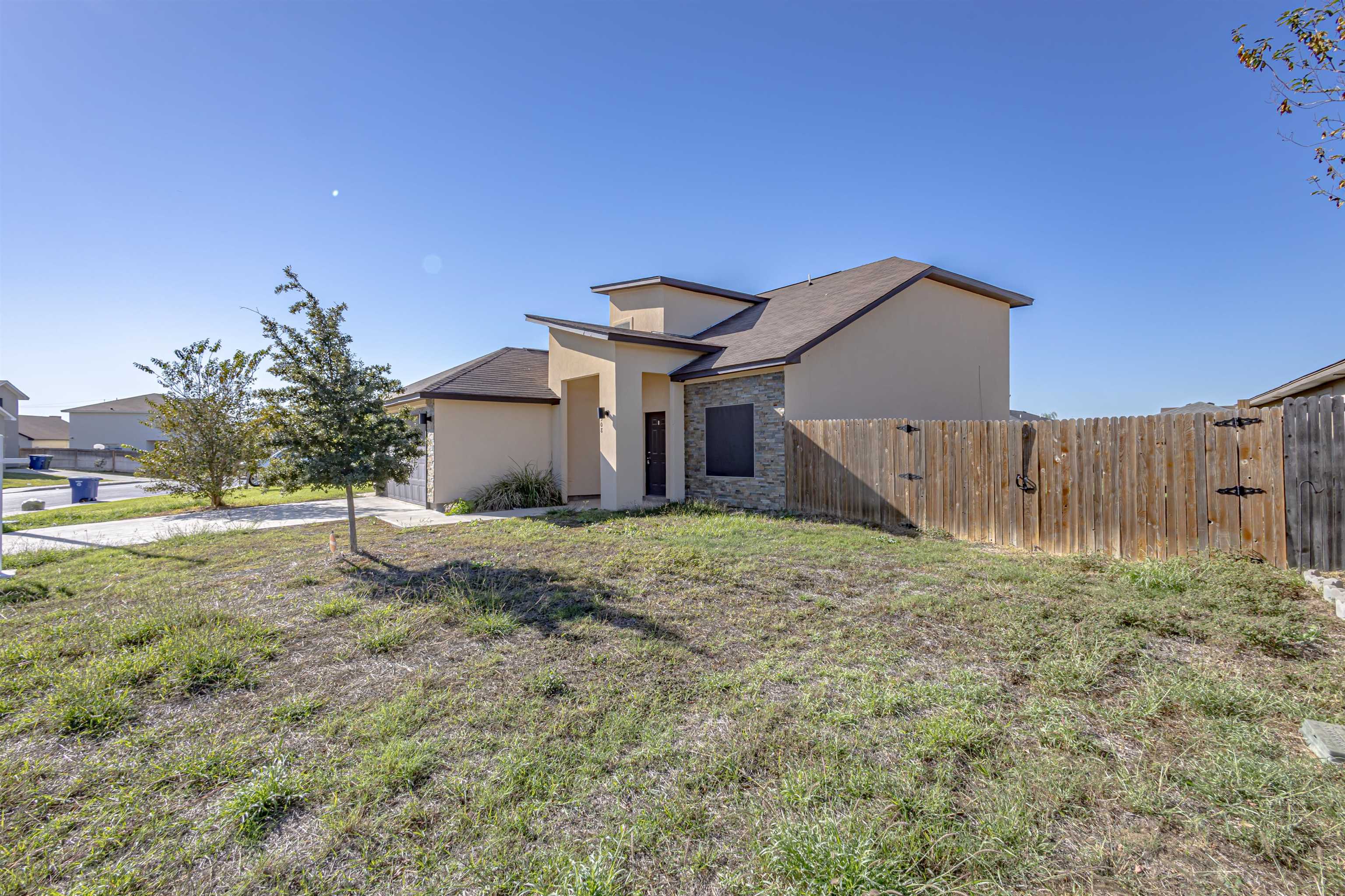3508 Eduardo E Hayes Rd. Property Photo 4