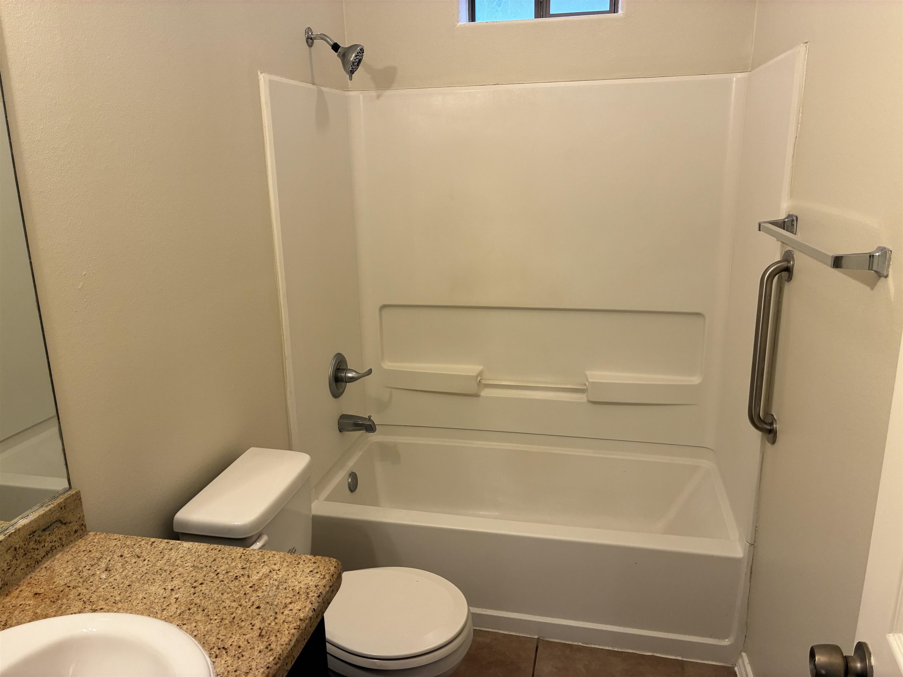 5402 Marcella Ave #102a Property Photo 21