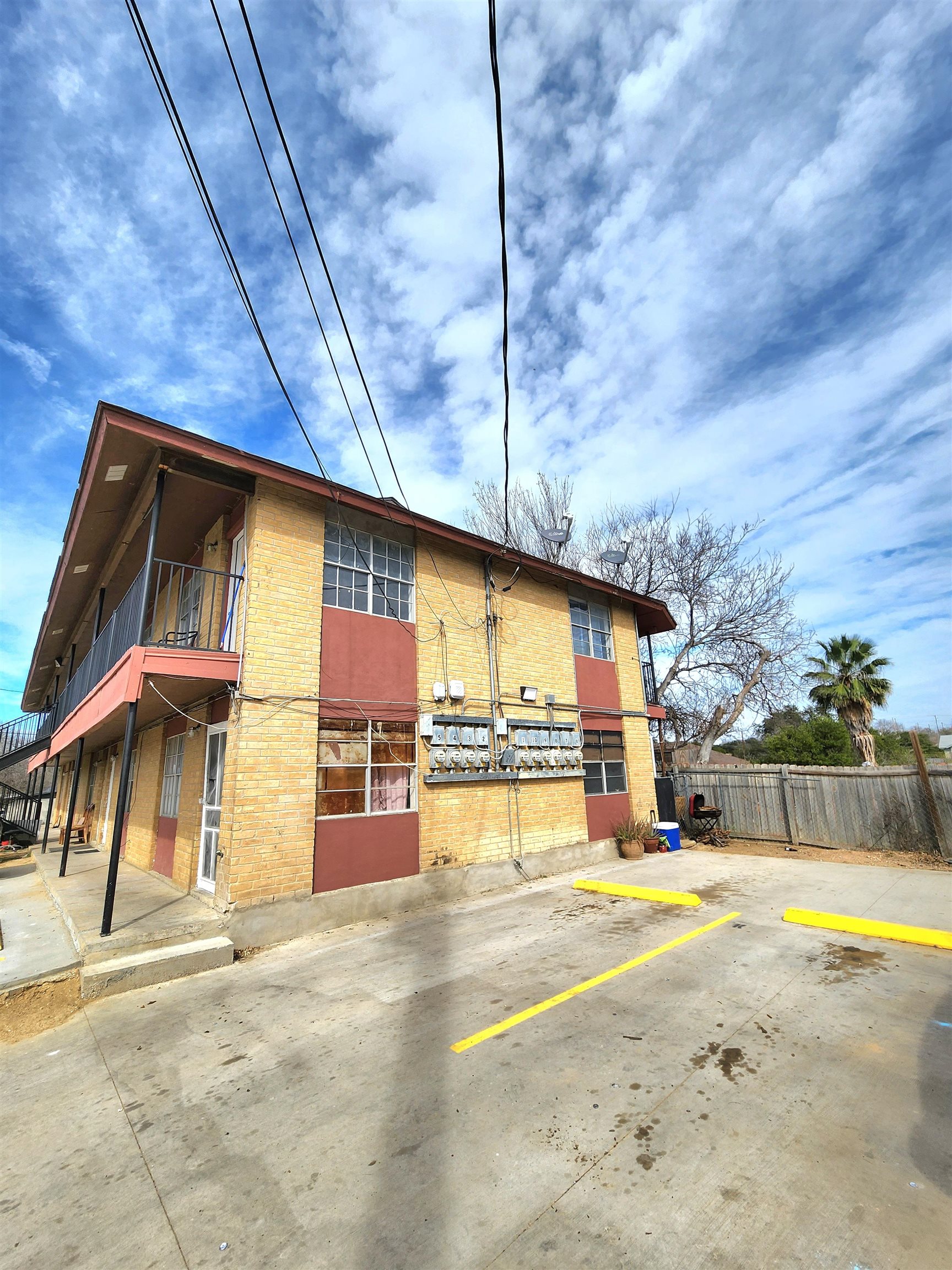 1001 Reynolds St 8 Property Photo 3