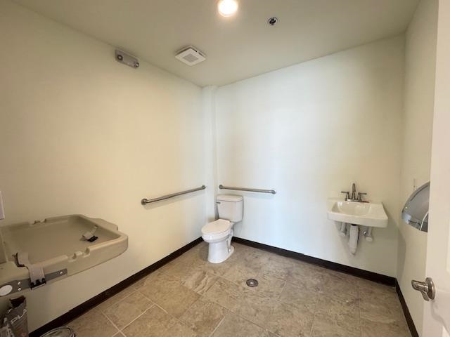 405 Crossroads St Property Photo 5