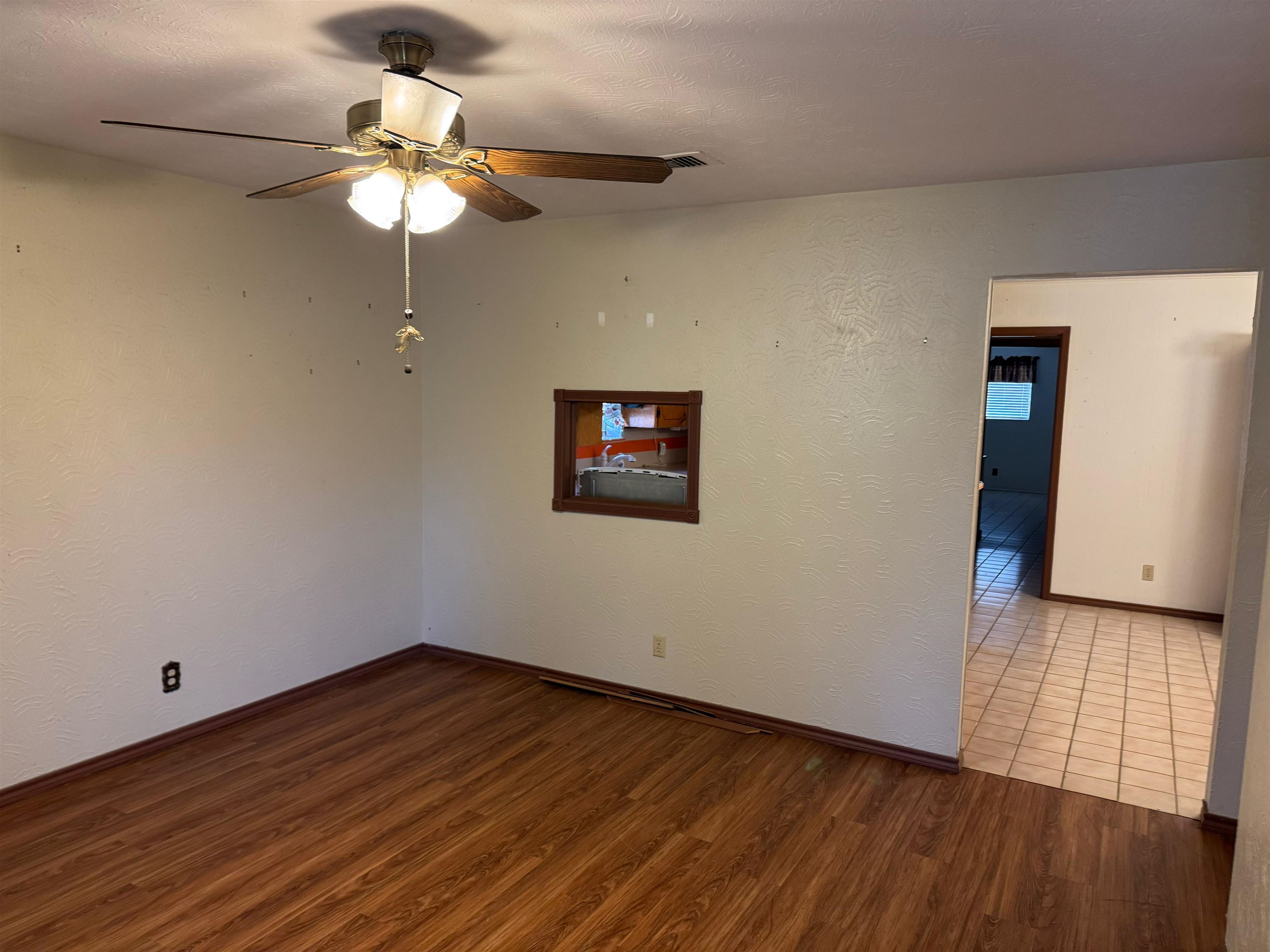 703 W Viggo St Property Photo 5