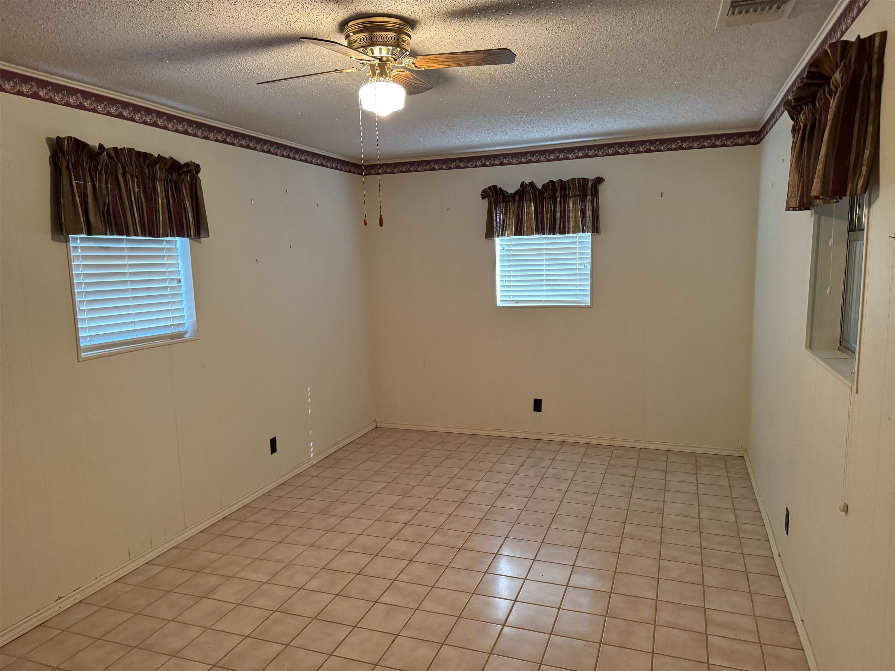 703 W Viggo St Property Photo 19