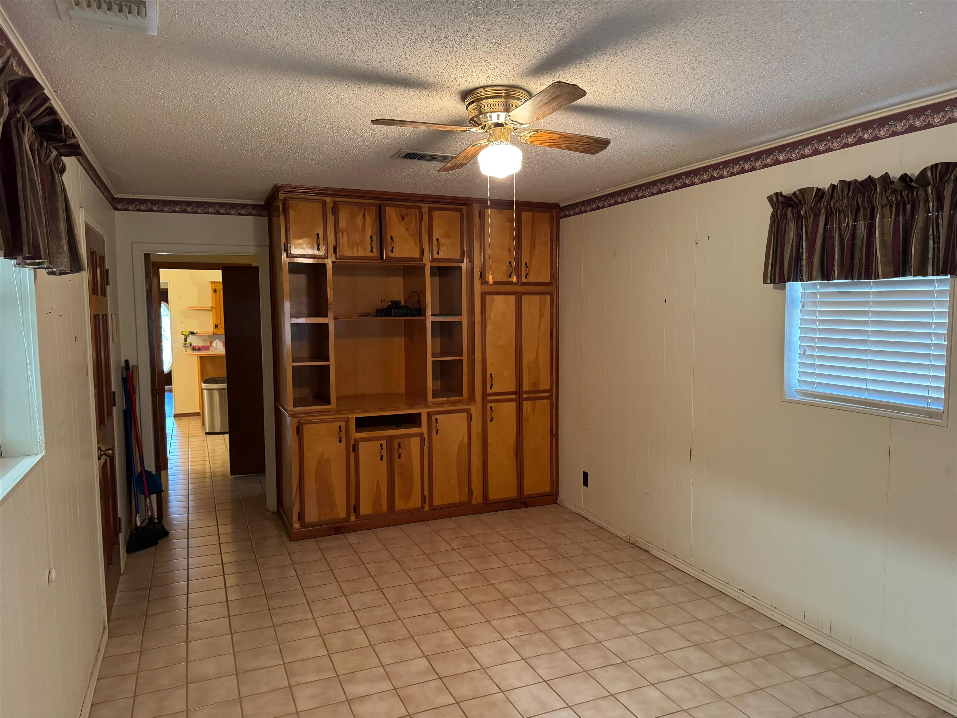 703 W Viggo St Property Photo 21