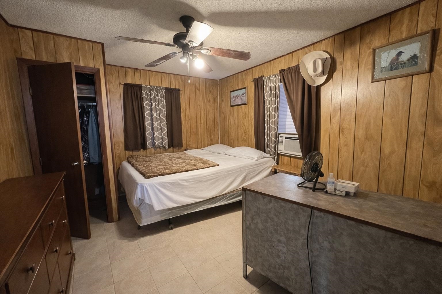1702 Elm St Property Photo 15