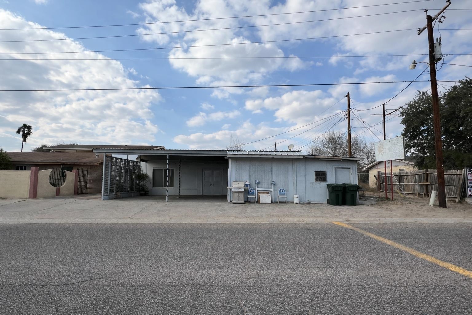 1702 Elm St Property Photo 17