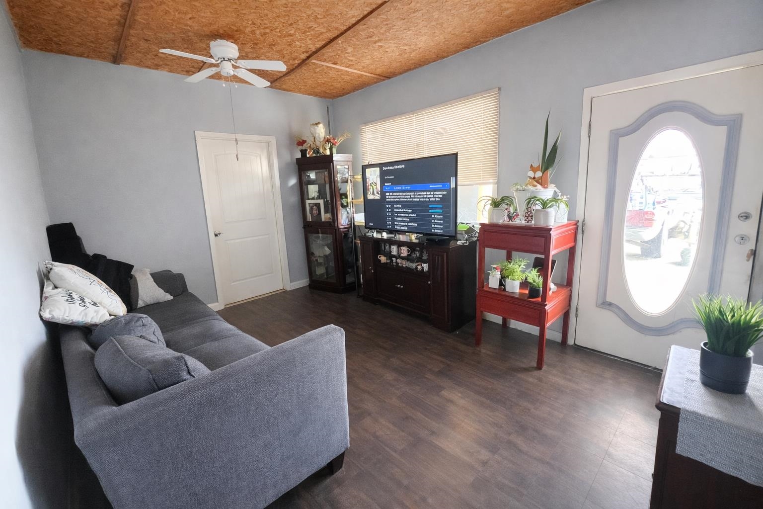 1702 Elm St Property Photo 19