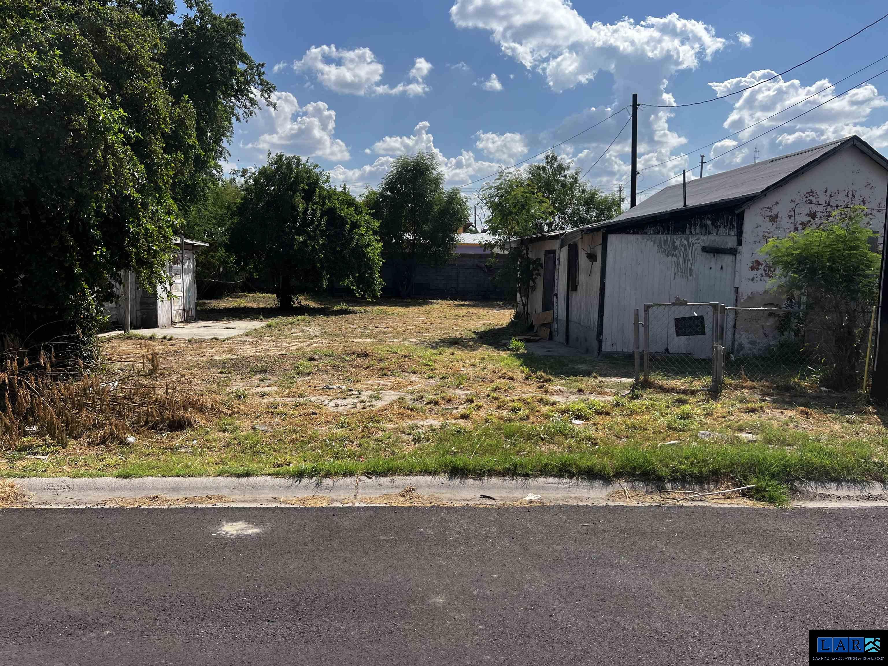 1819 Alamo St Property Photo 1