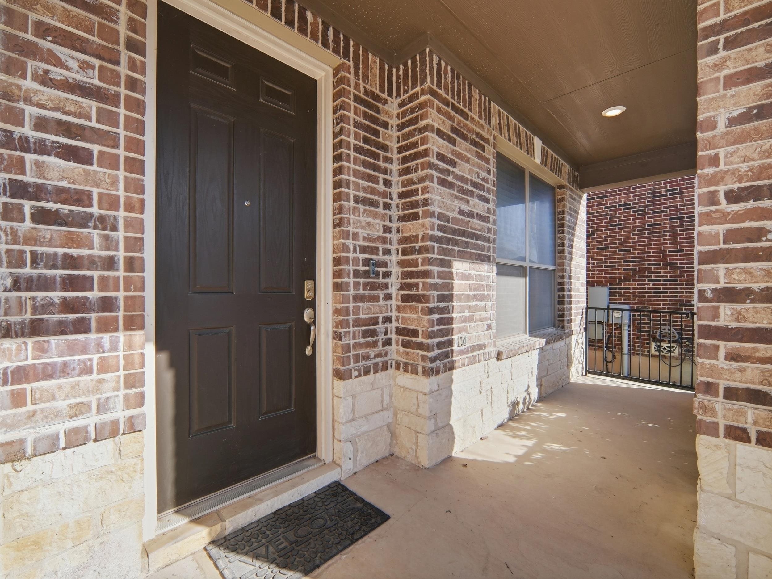 4431 Oak Roset Property Photo 5