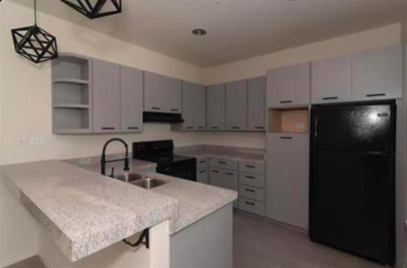 7608 Rocio Dr 16 Property Photo 4