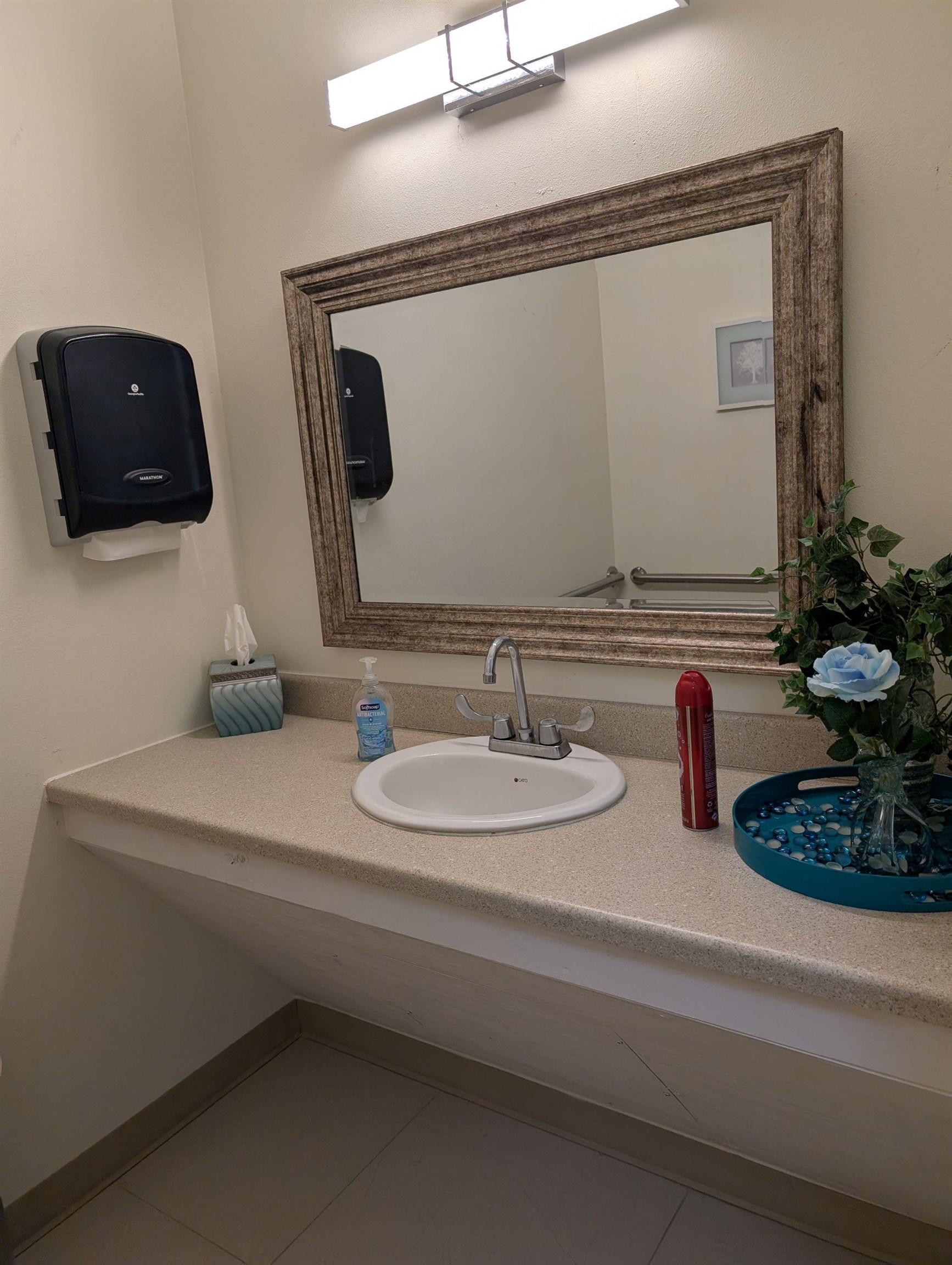 1806 Commerce Dr Property Photo 3