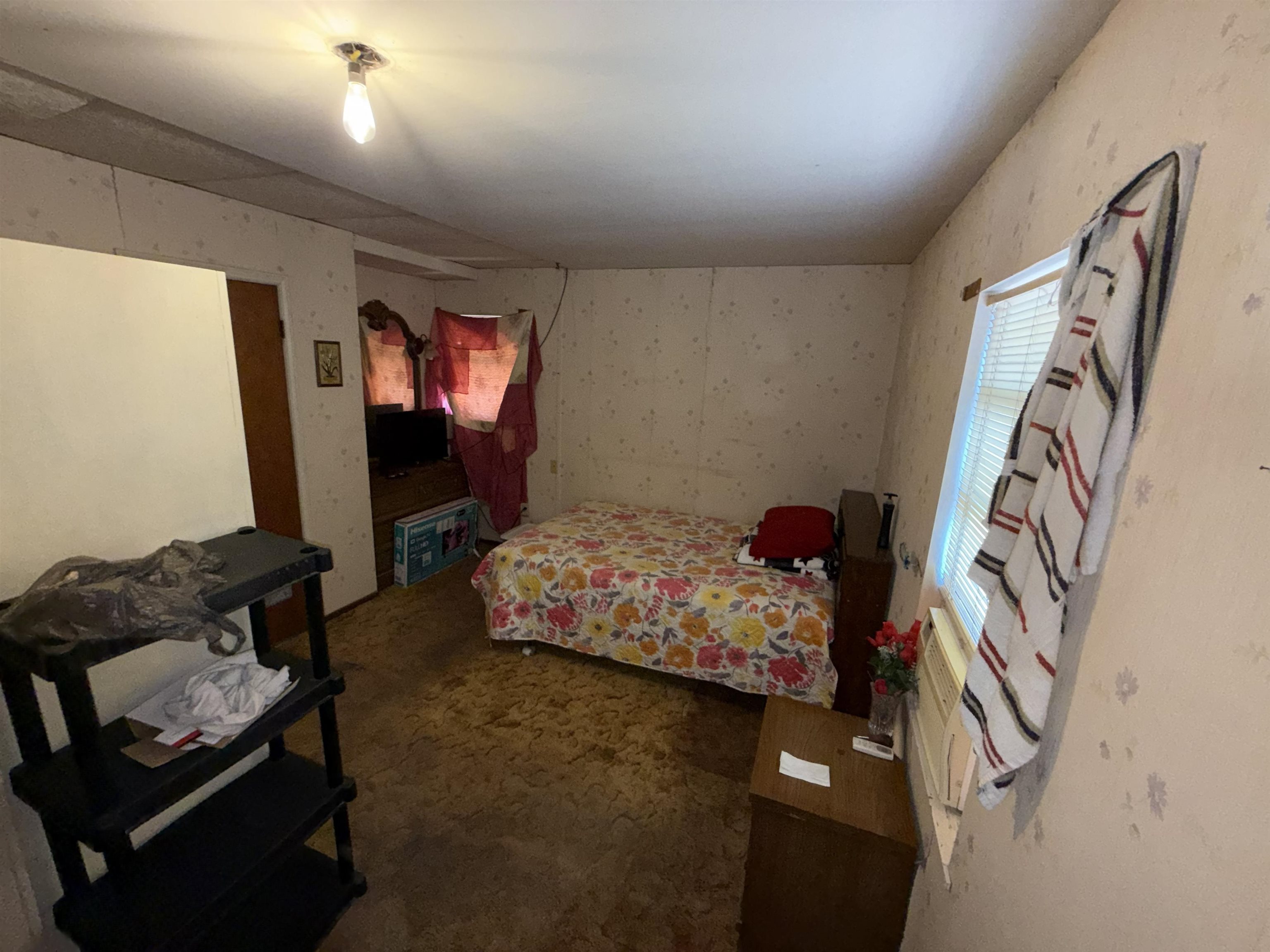 404 W Plum St Property Photo 15