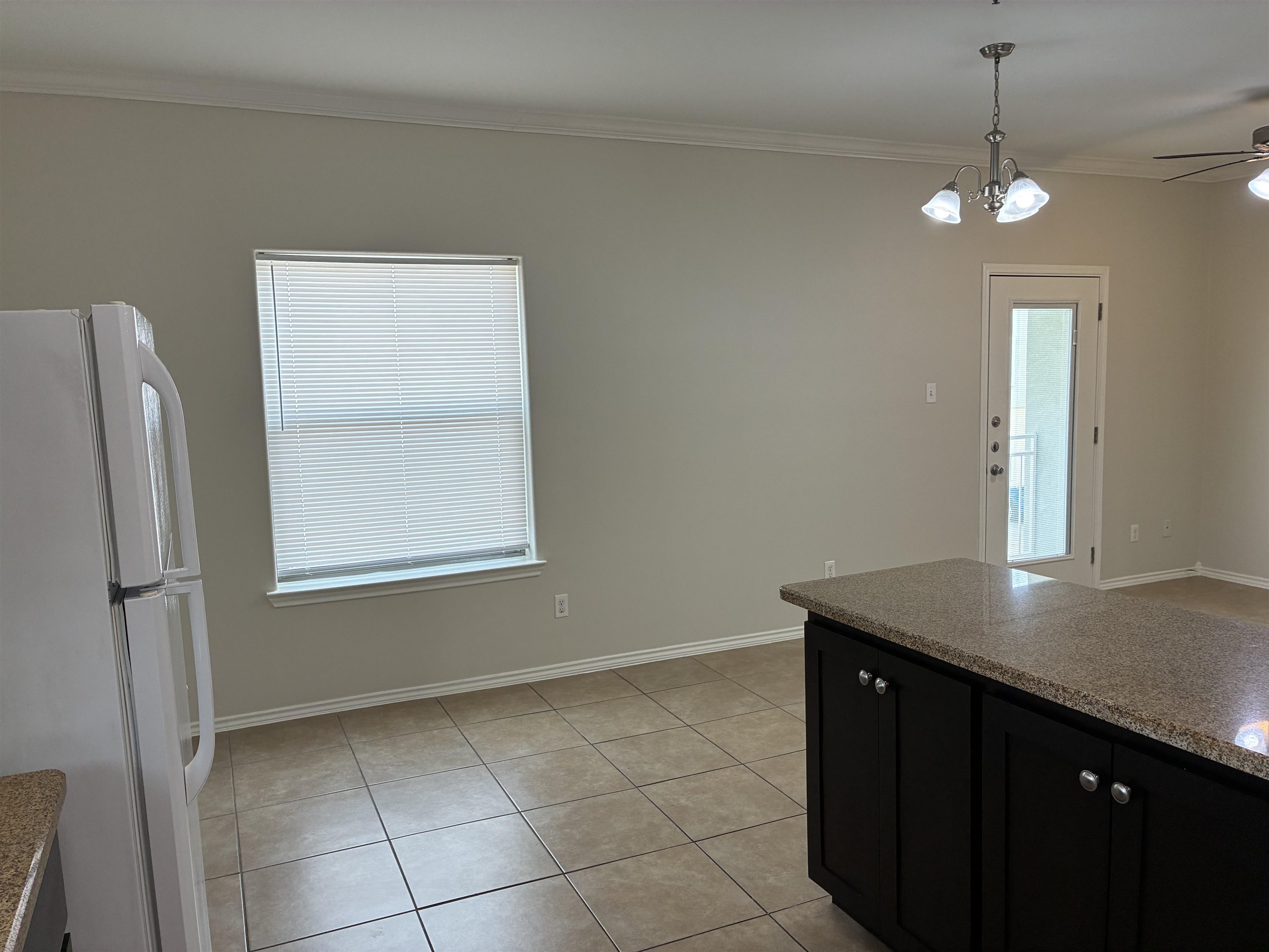 5402 Marcella Ave #209b Property Photo 9