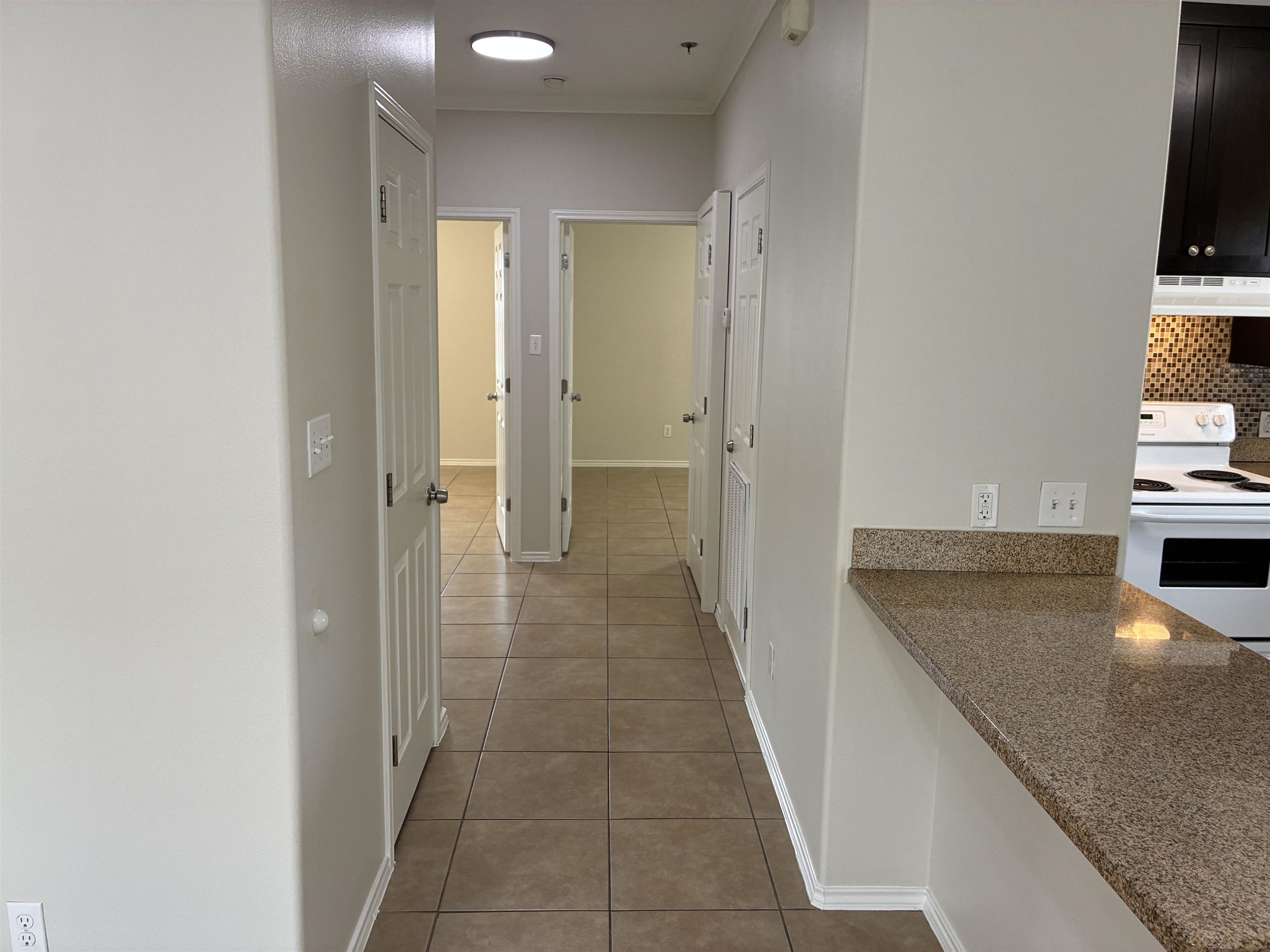 5402 Marcella Ave #209b Property Photo 10