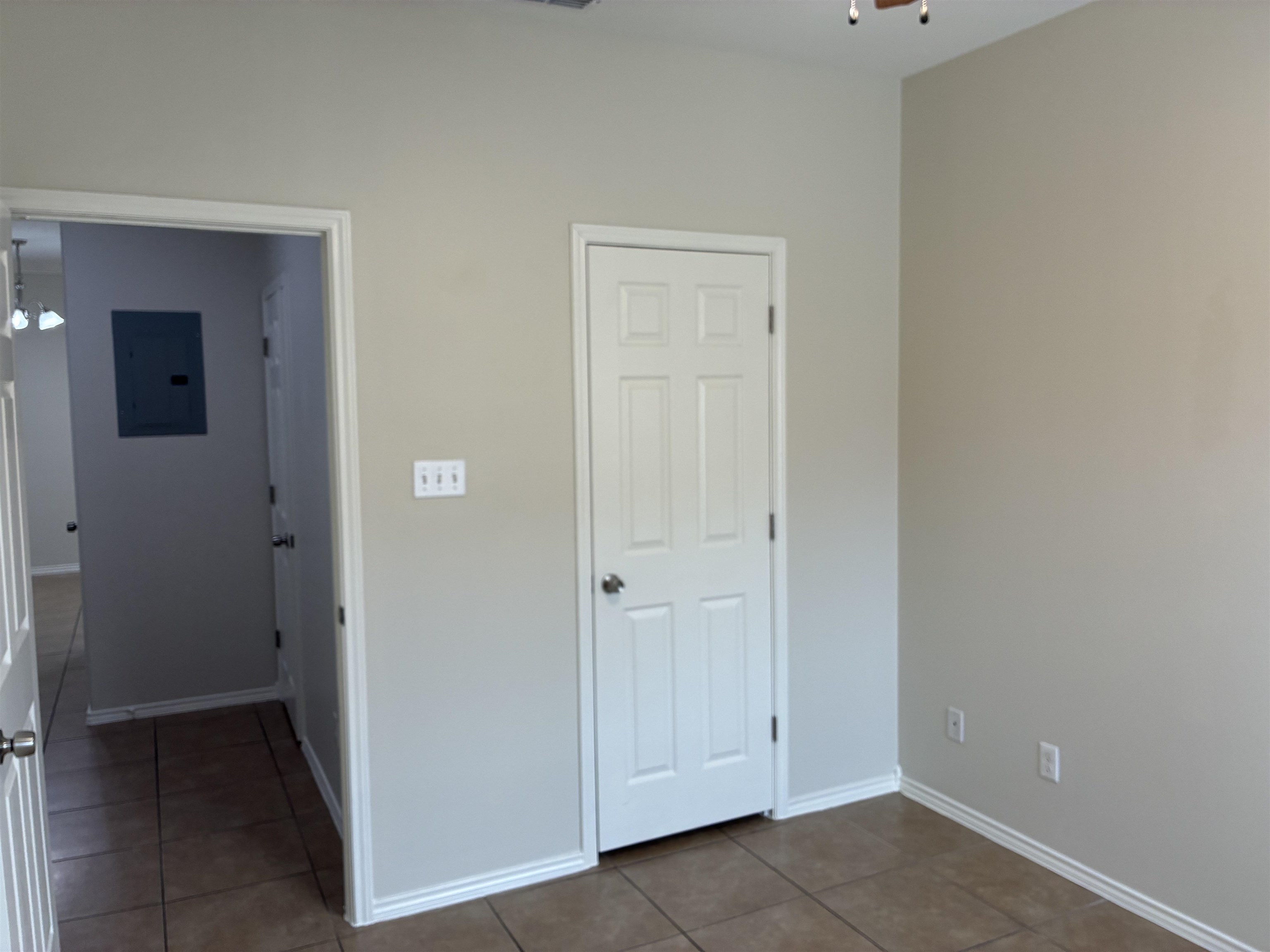 5402 Marcella Ave #209b Property Photo 19