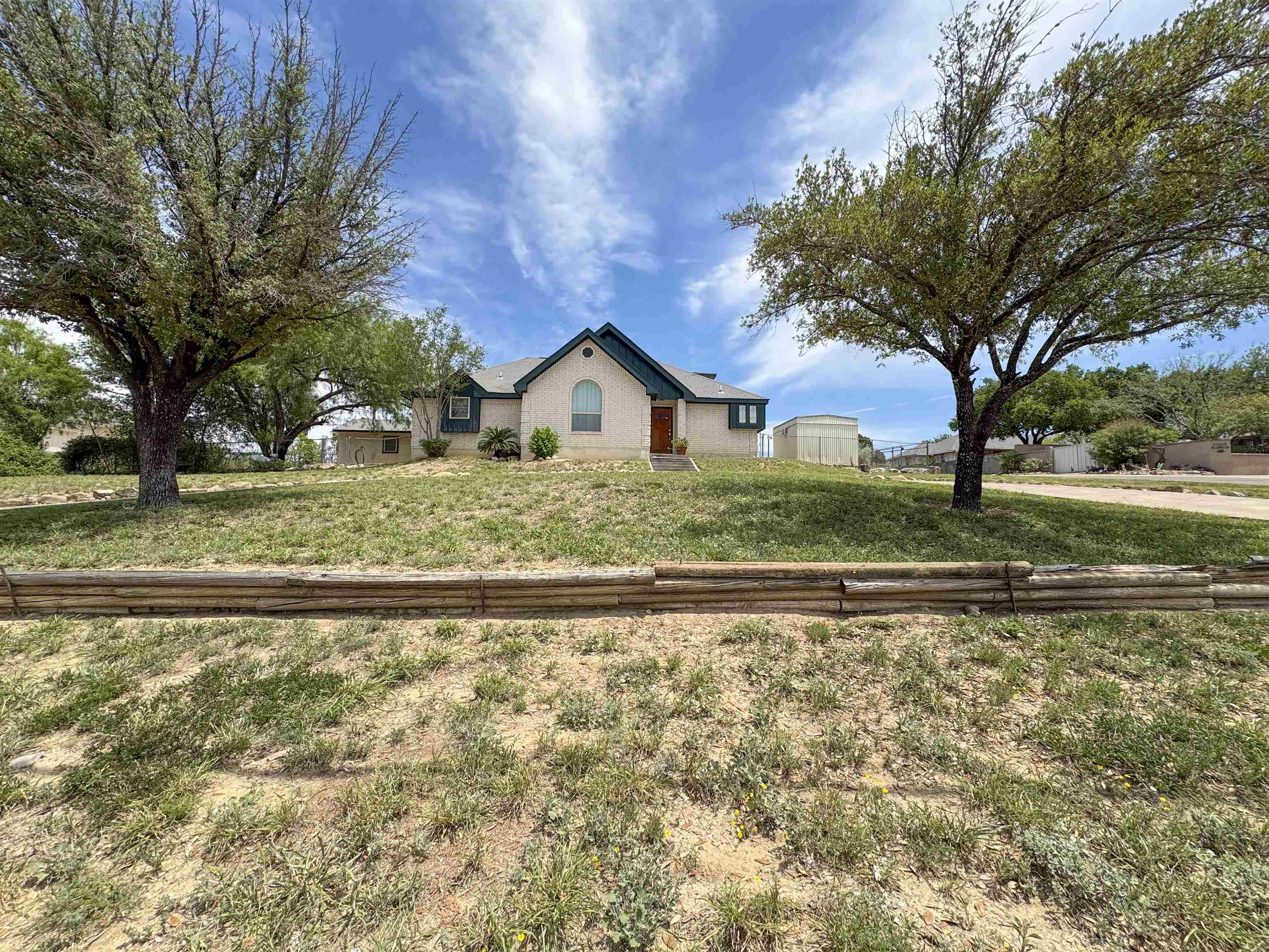 183 Vista Hermosa Property Photo 1