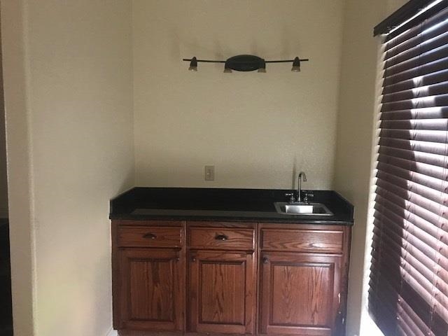 1609 Saldana Ave 327 Property Photo 8