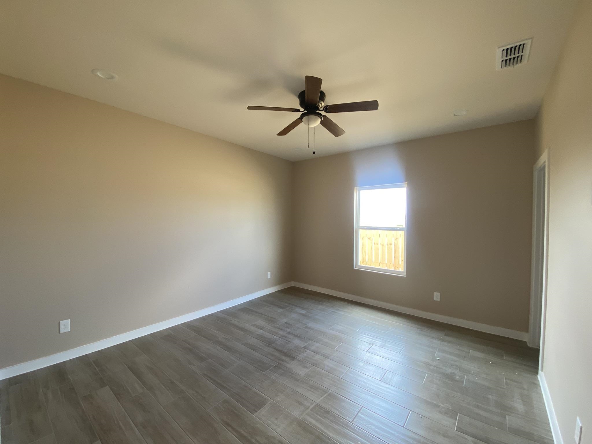 5218 Curuba Dr. Property Photo 8
