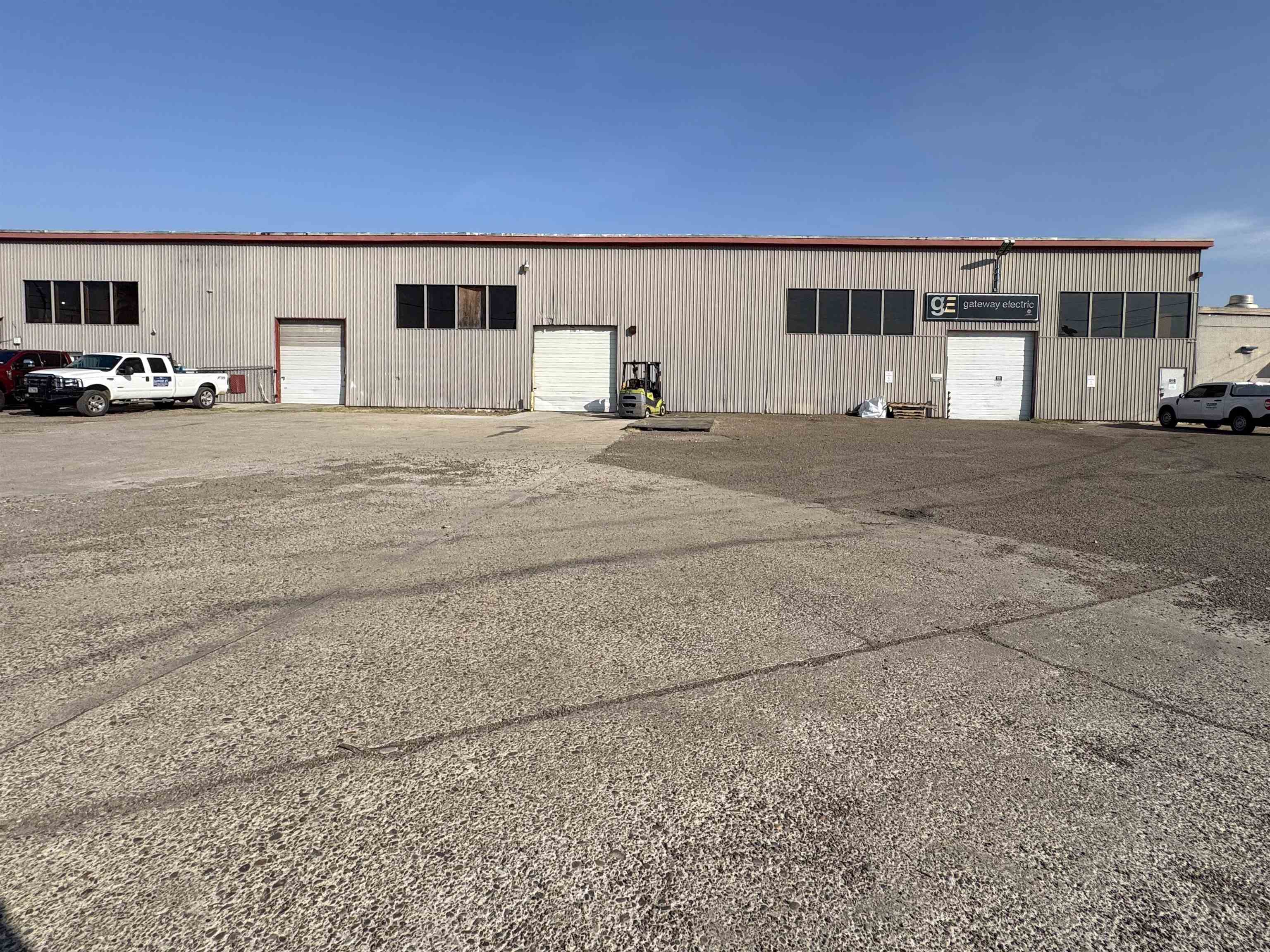 2015 Pappas St Property Photo 3