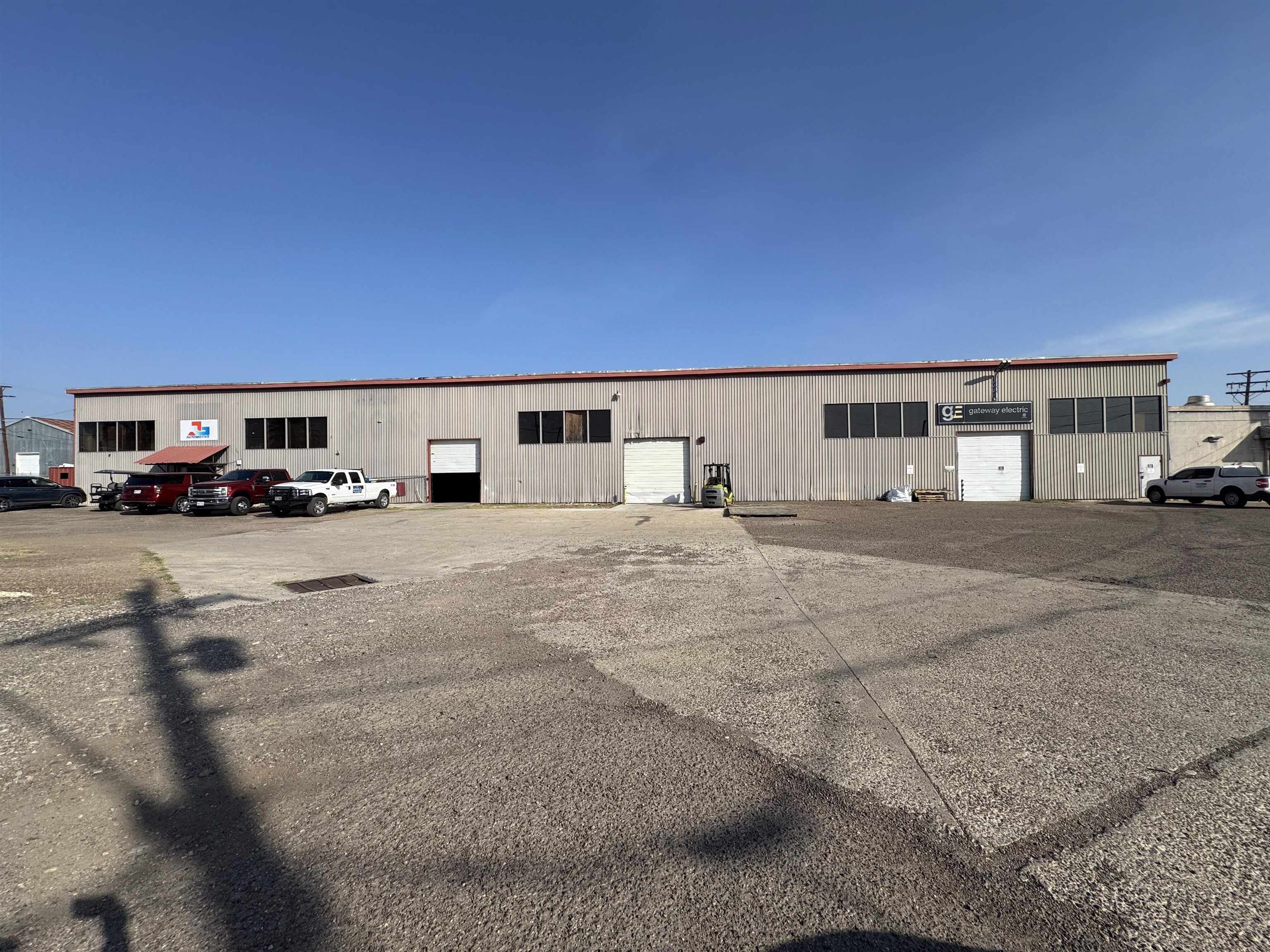 2015 Pappas St Property Photo 7
