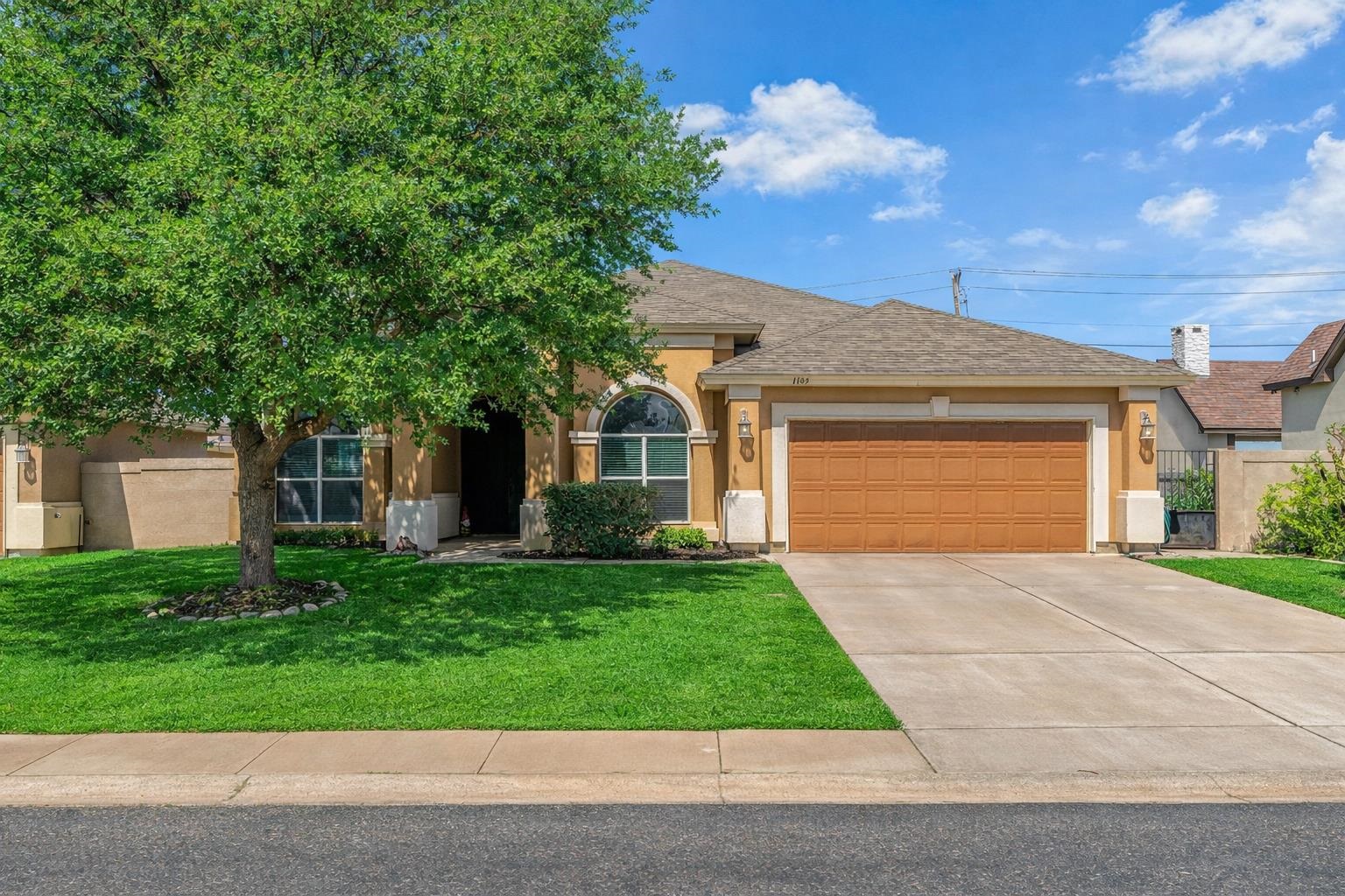 1105 Coahuila Loop Property Photo 1