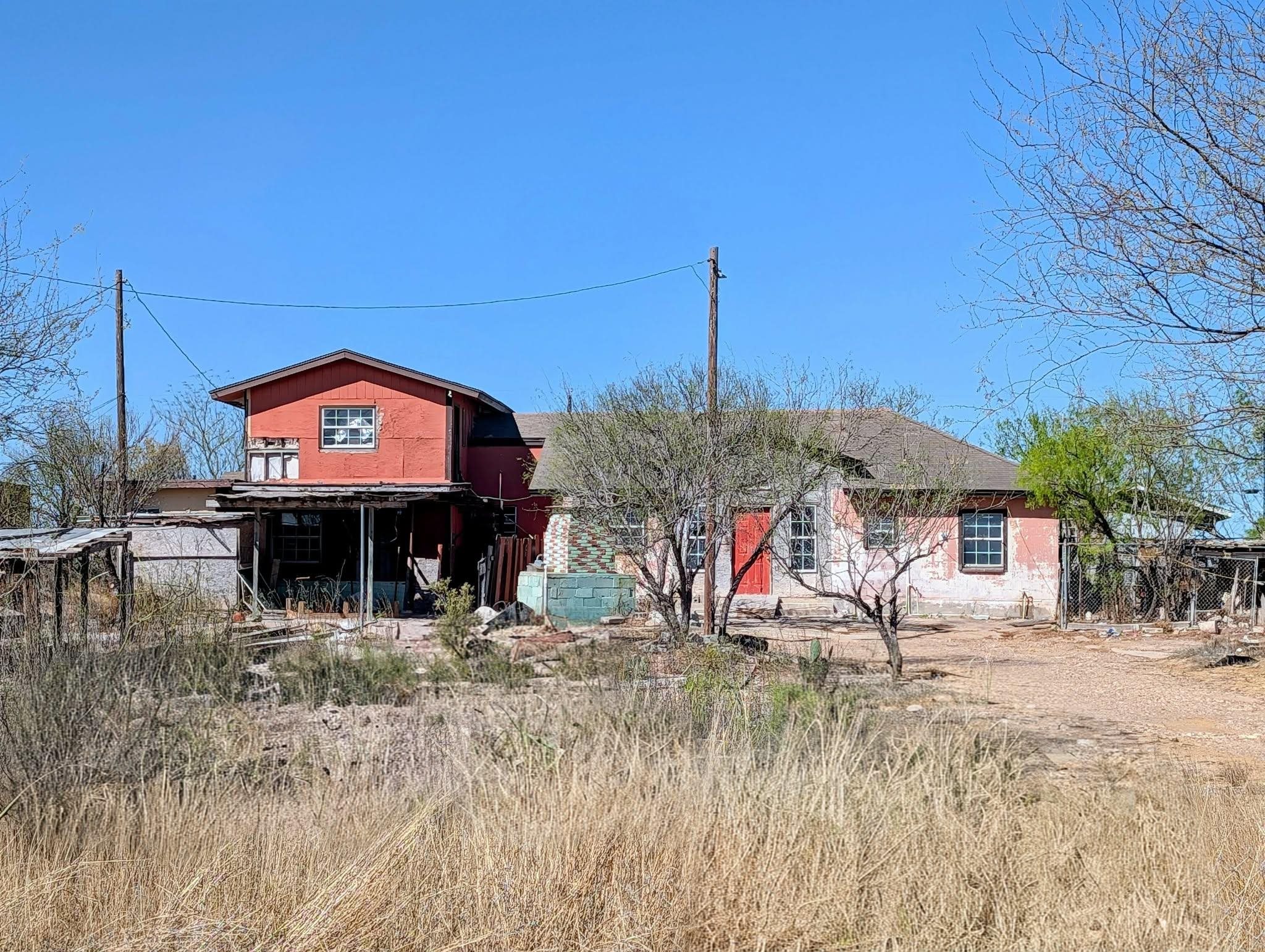 222 Barrera Rd