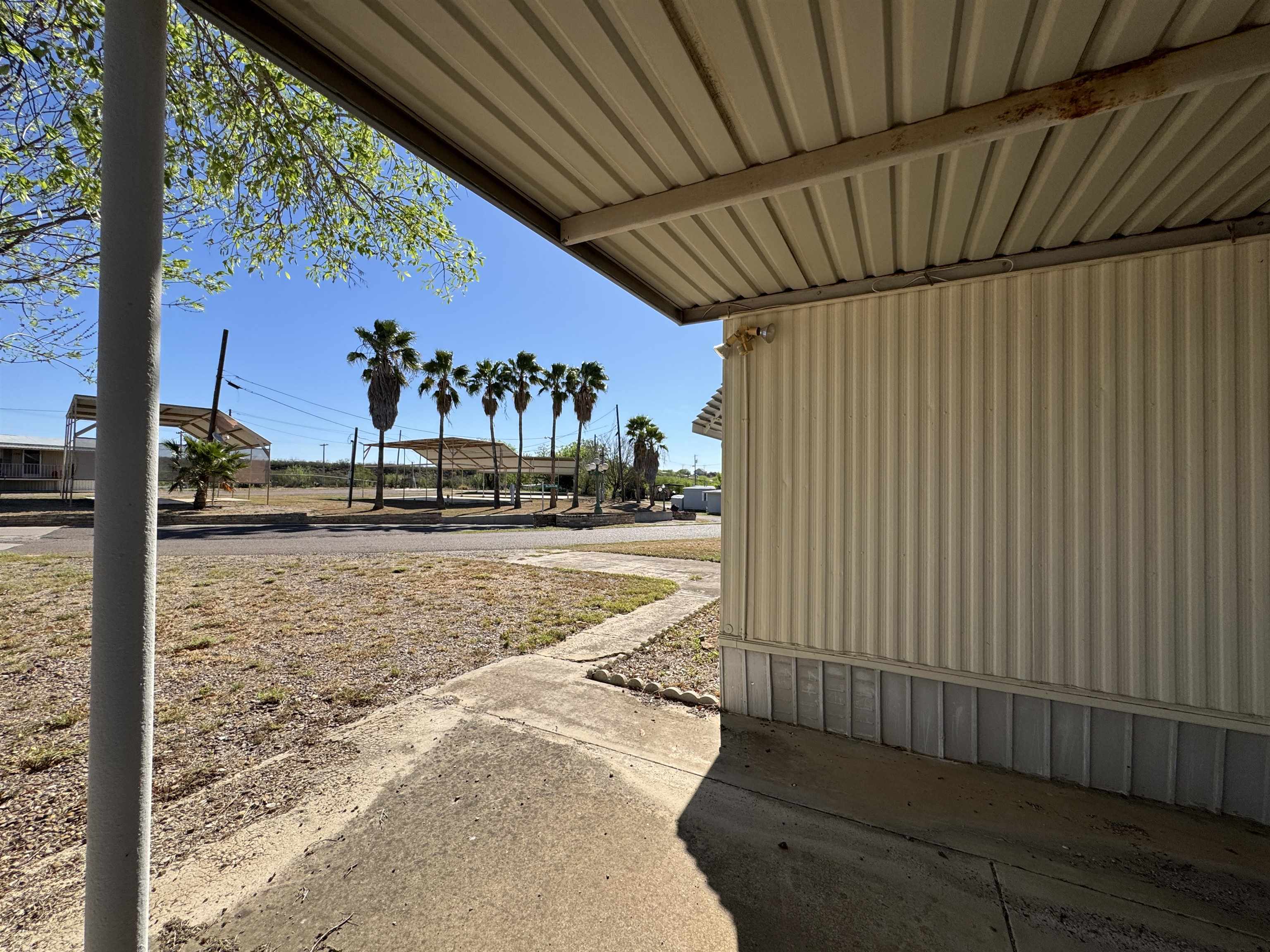 102 Blossum Blvd. Property Photo 21