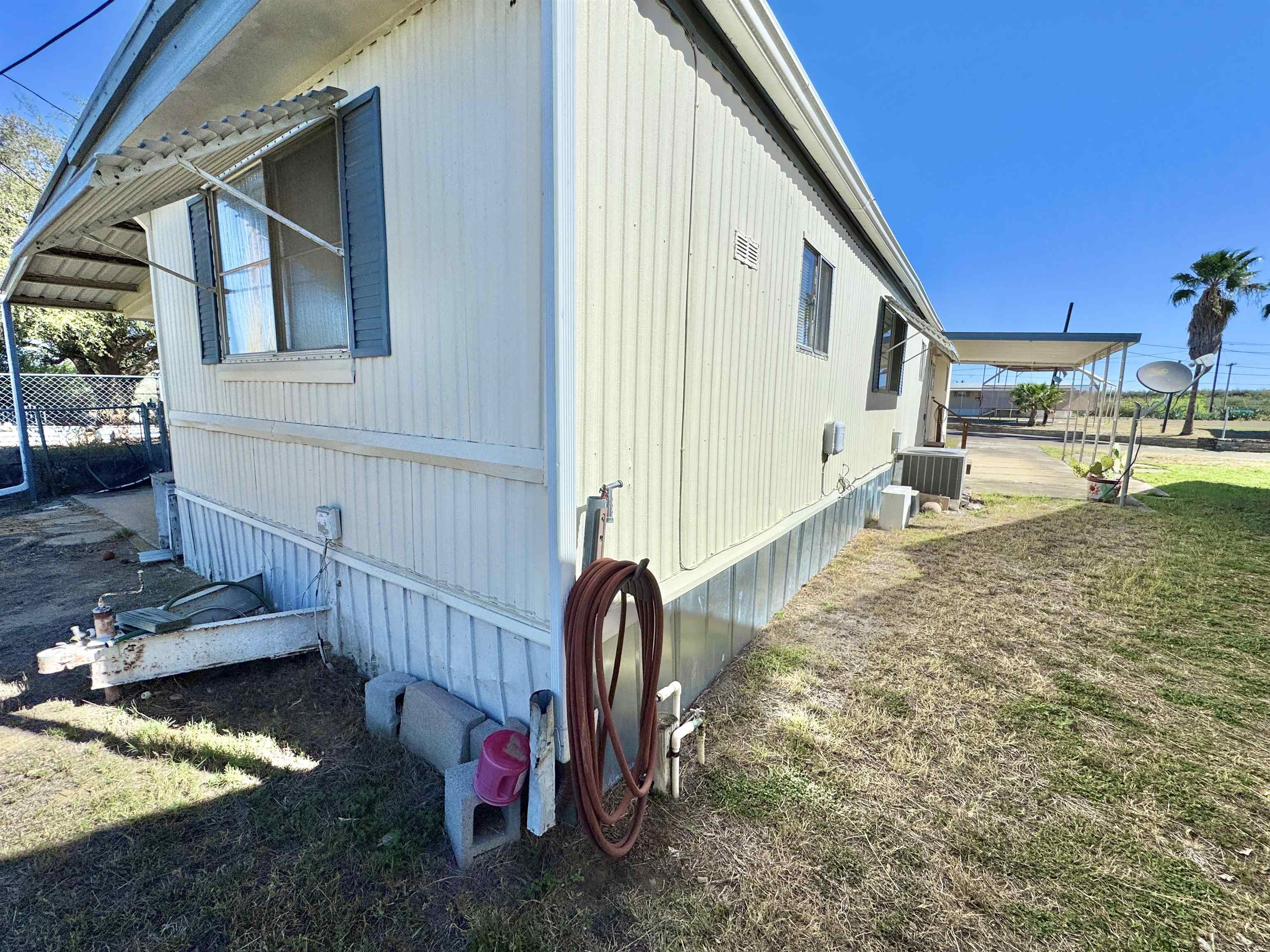 102 Blossum Blvd. Property Photo 24