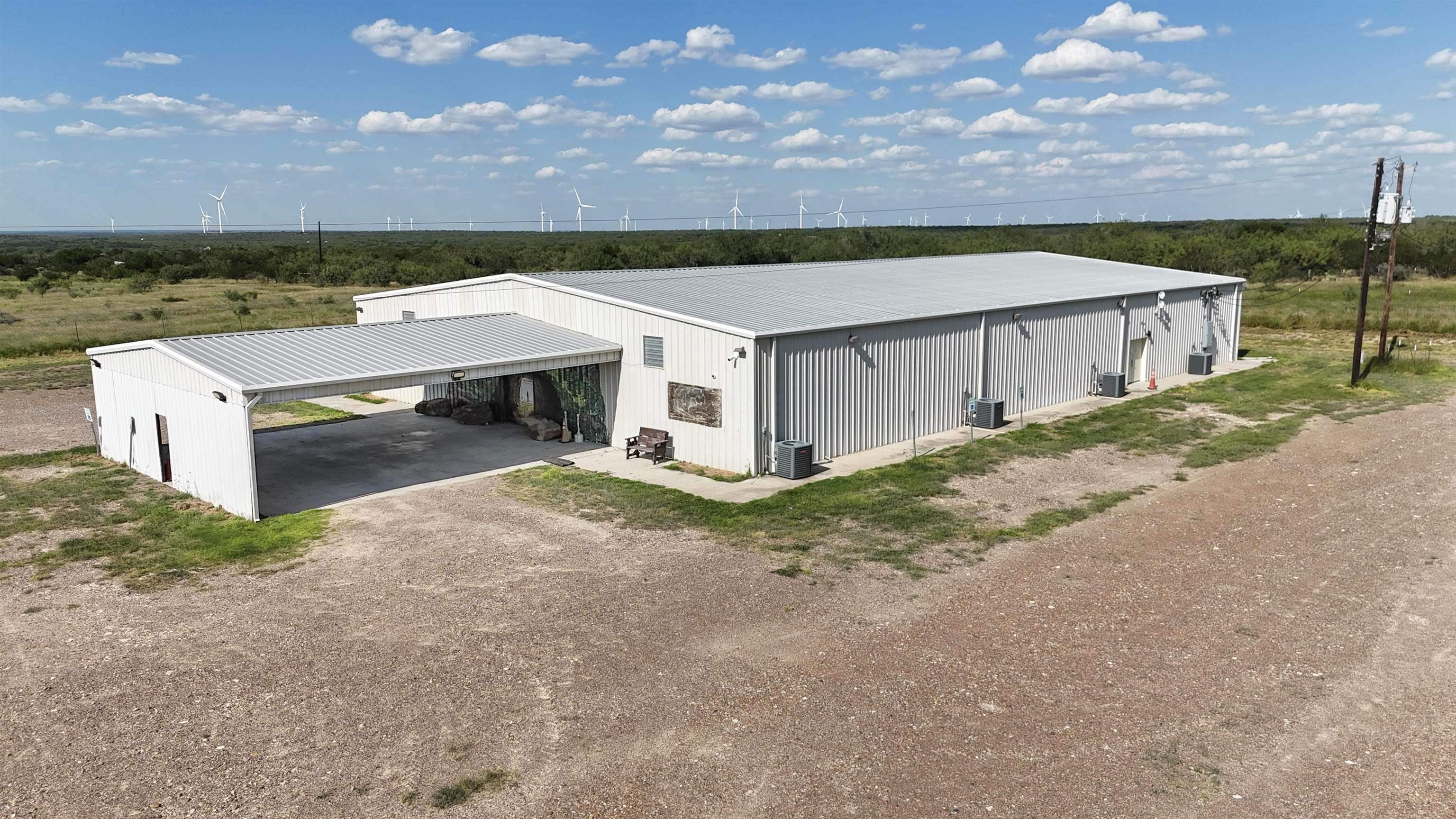 5029 S U.s. Hwy 83 Property Photo 4