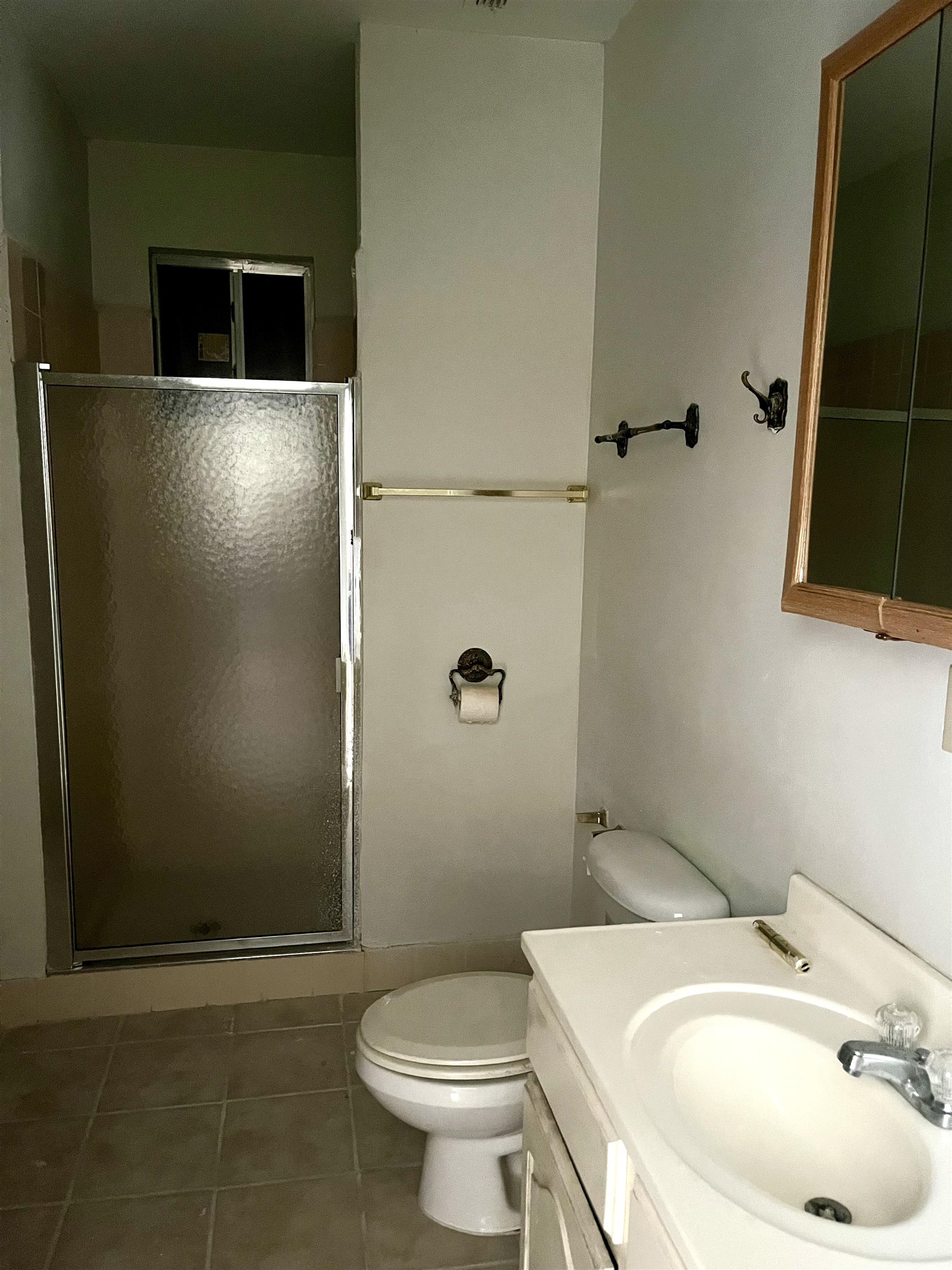 1619 Convent Ave Property Photo 7