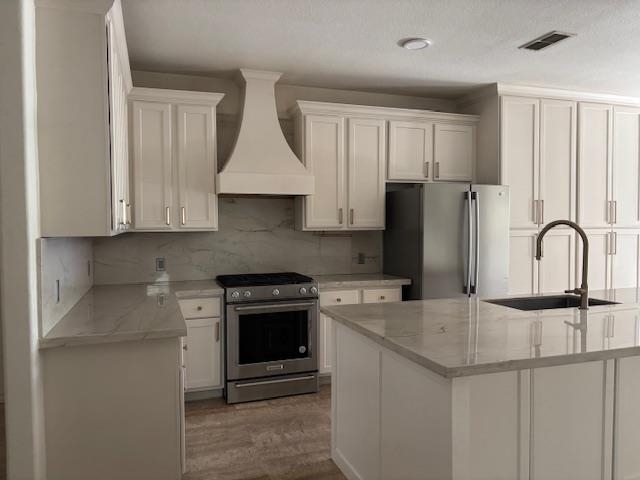 9813 Sandhill Dr 50 Property Photo 6