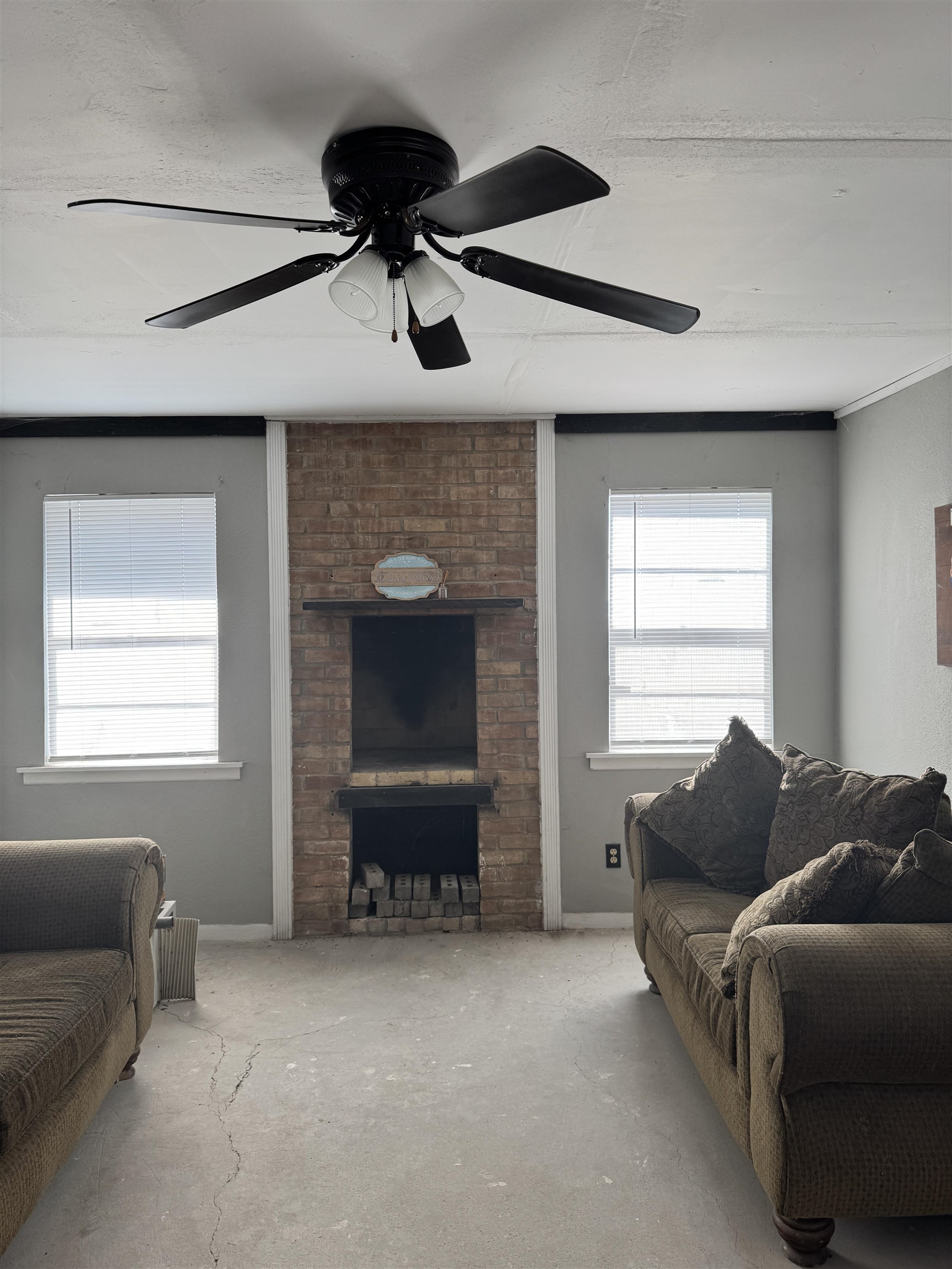 311 Los Arcos Rd. Property Photo 11