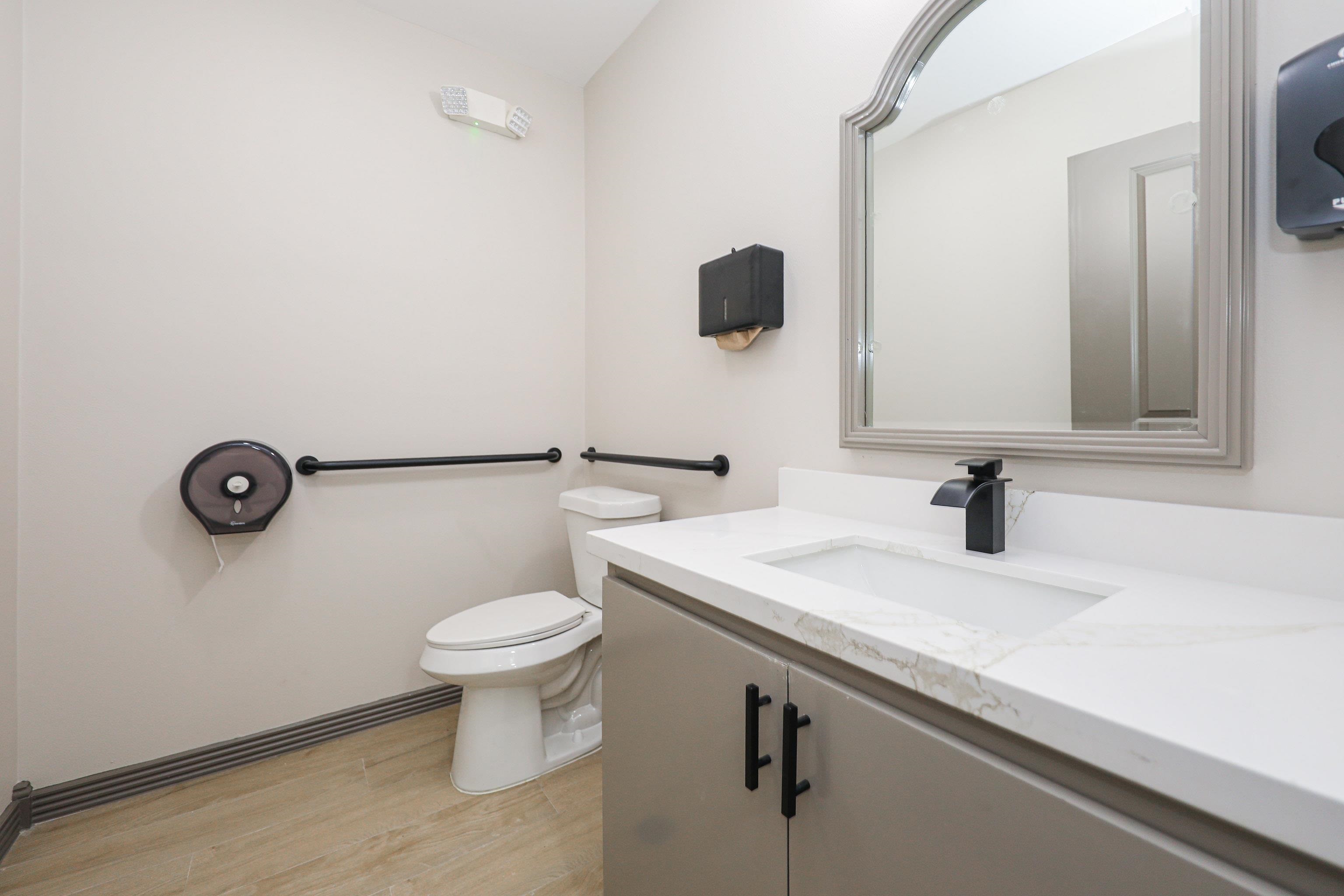 104 E Calton Rd Property Photo 17