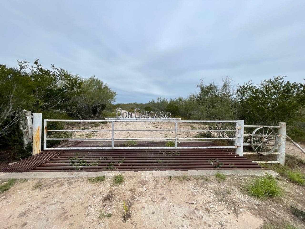 000 Ranch Rd Property Photo 1